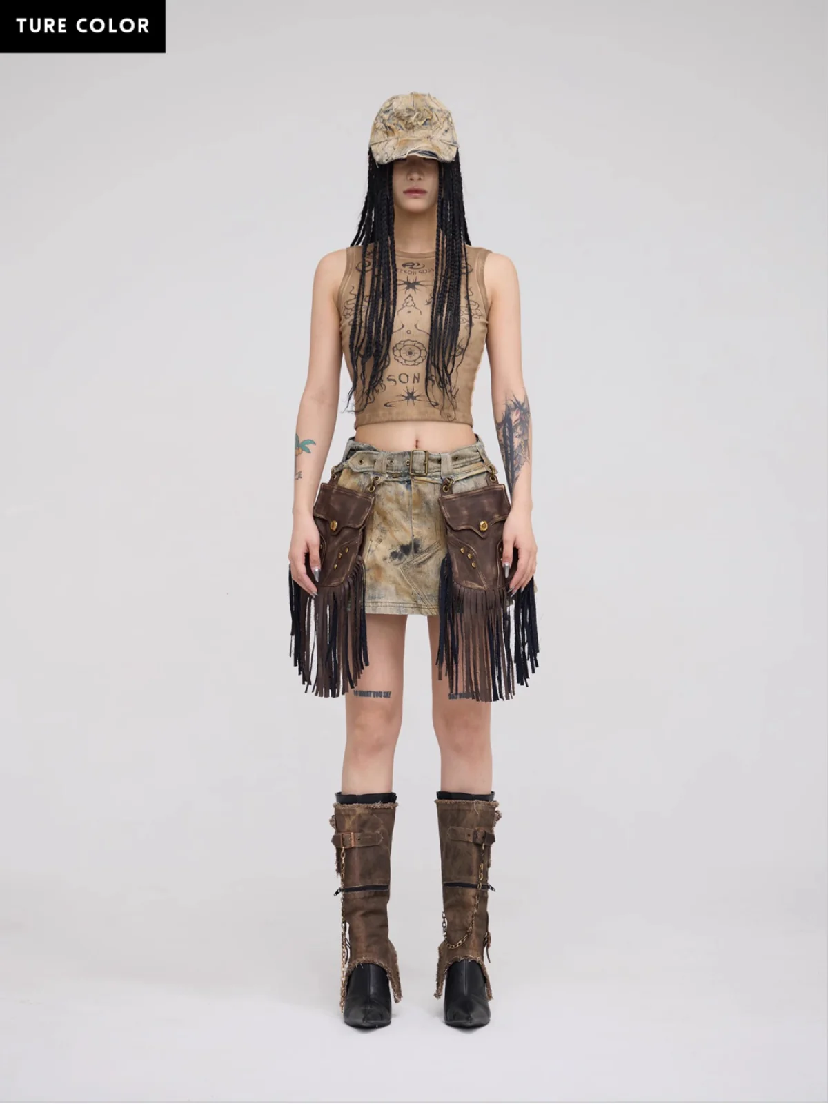 Personsoul Totem-Inspired Cropped Tank Top