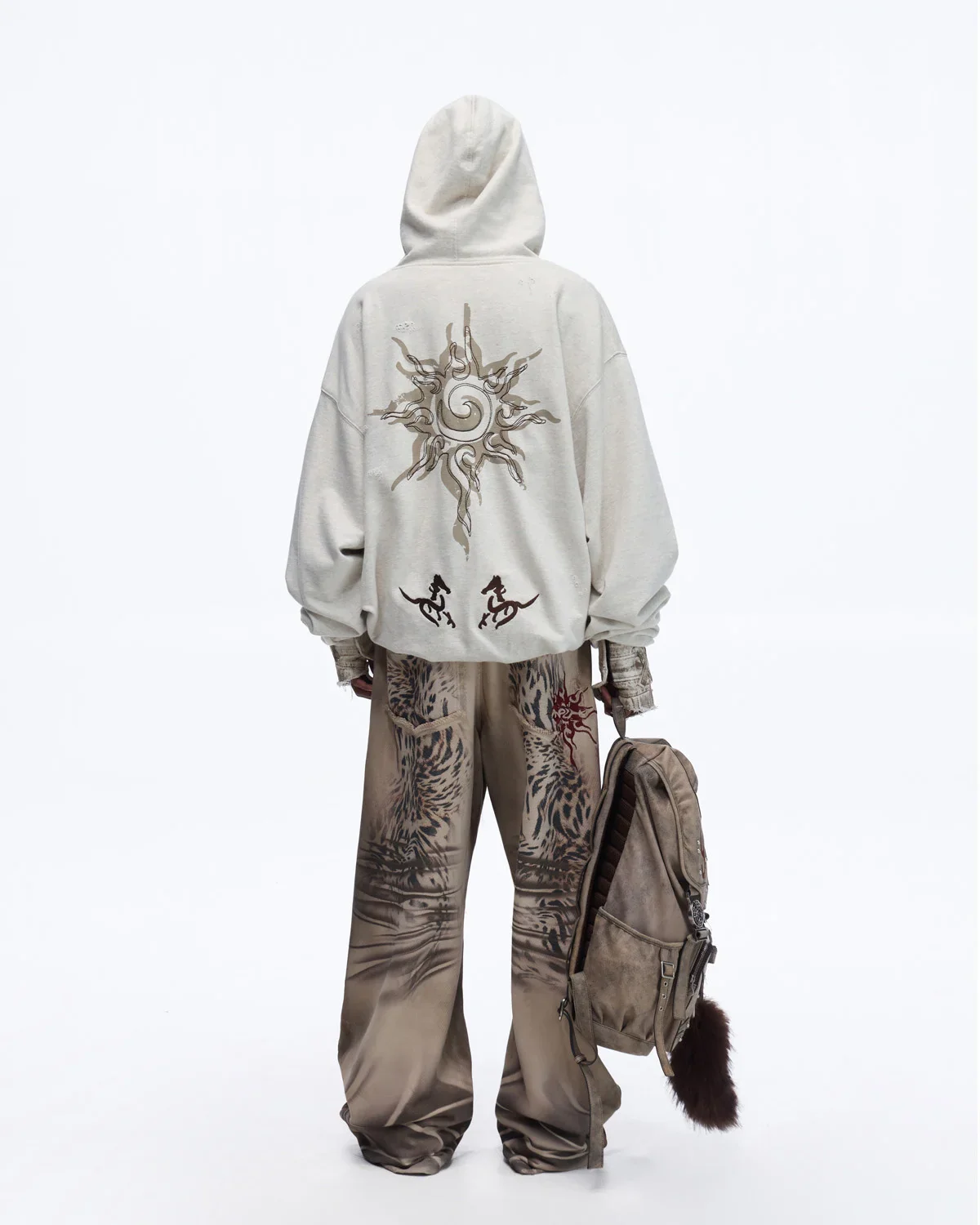 Personsoul Distressed Tiger-Pattern Totem Sweatpants