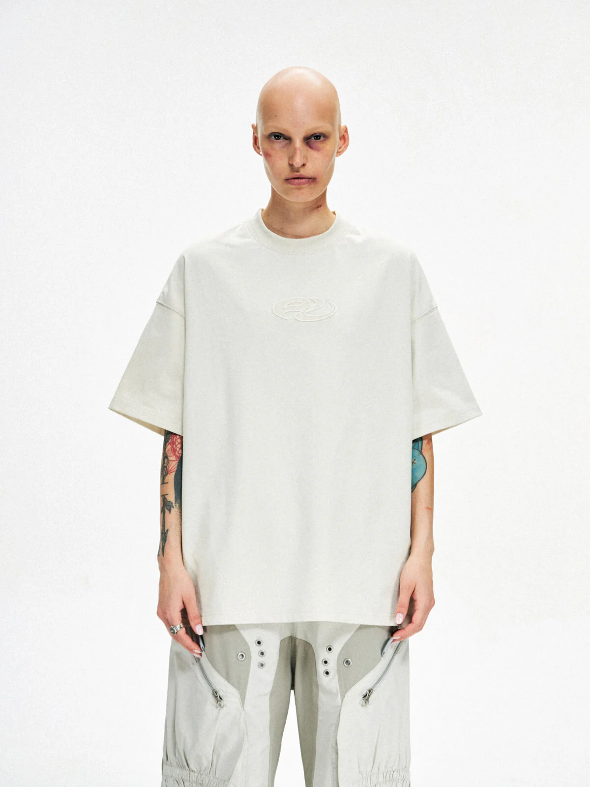 Personsoul Logo Embroidered Basic T-shirt