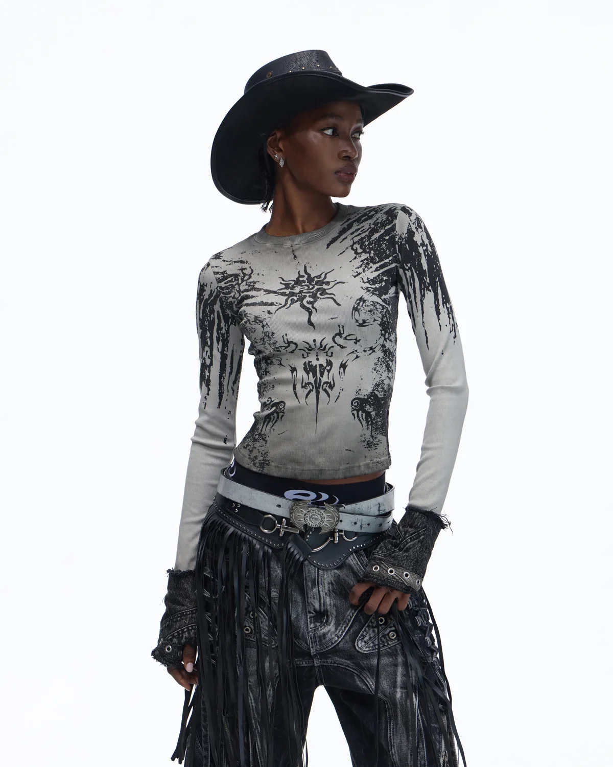 Personsoul Sun Totem Slim Long Sleeve Tee