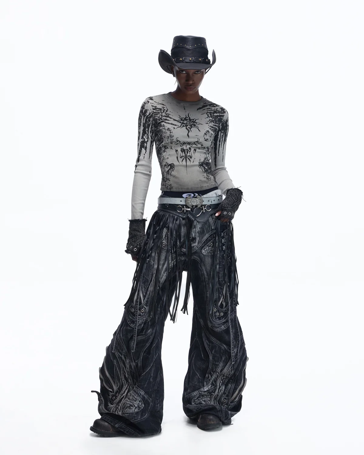 Personsoul Sun Totem Slim Long Sleeve Tee