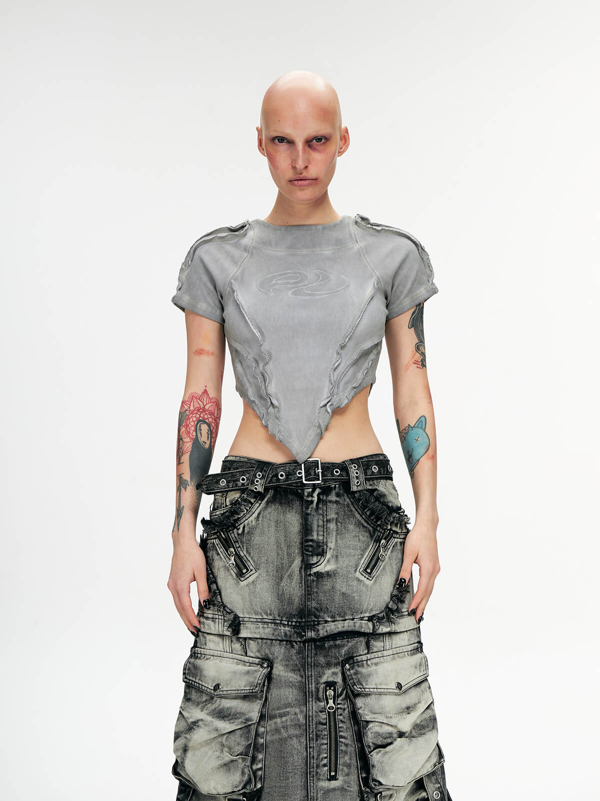 Personsoul Grey V-hem Slim Crop Top