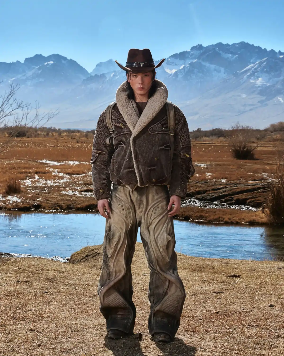 Personsoul Brushed Aged Curved Denim Jeans