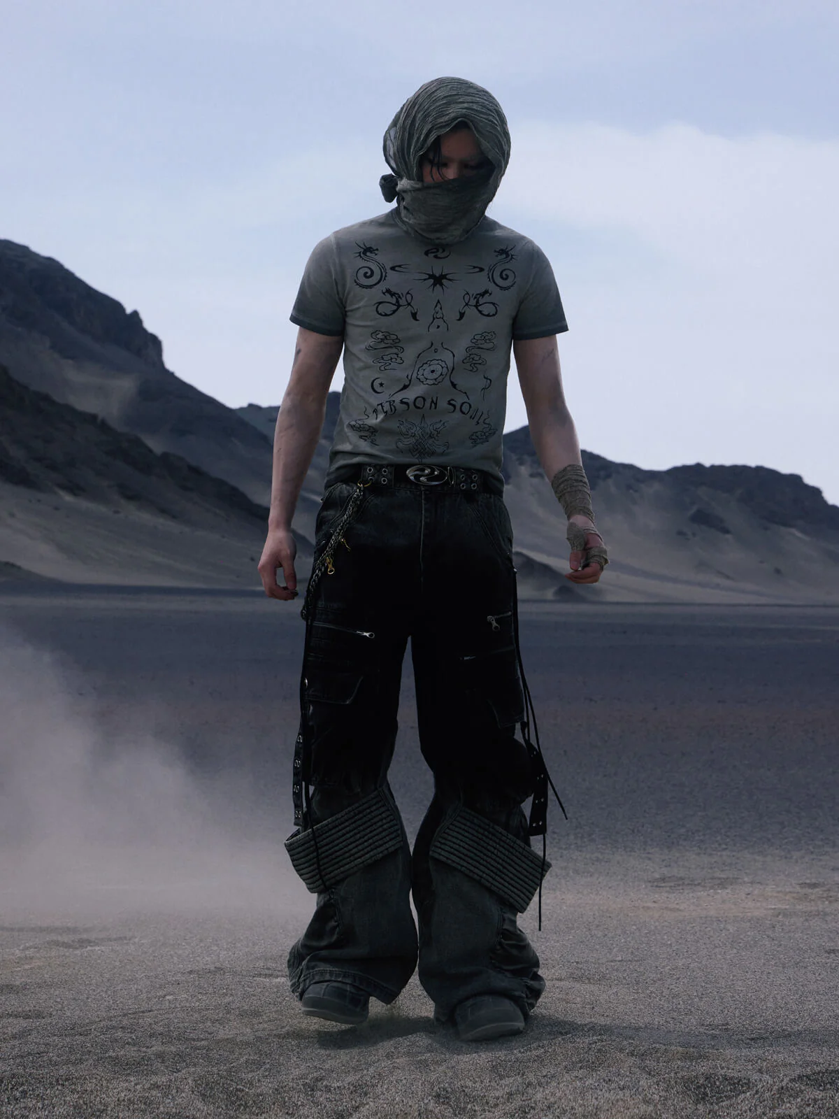 Personsoul Desert Distressed Denim Cargo Pants