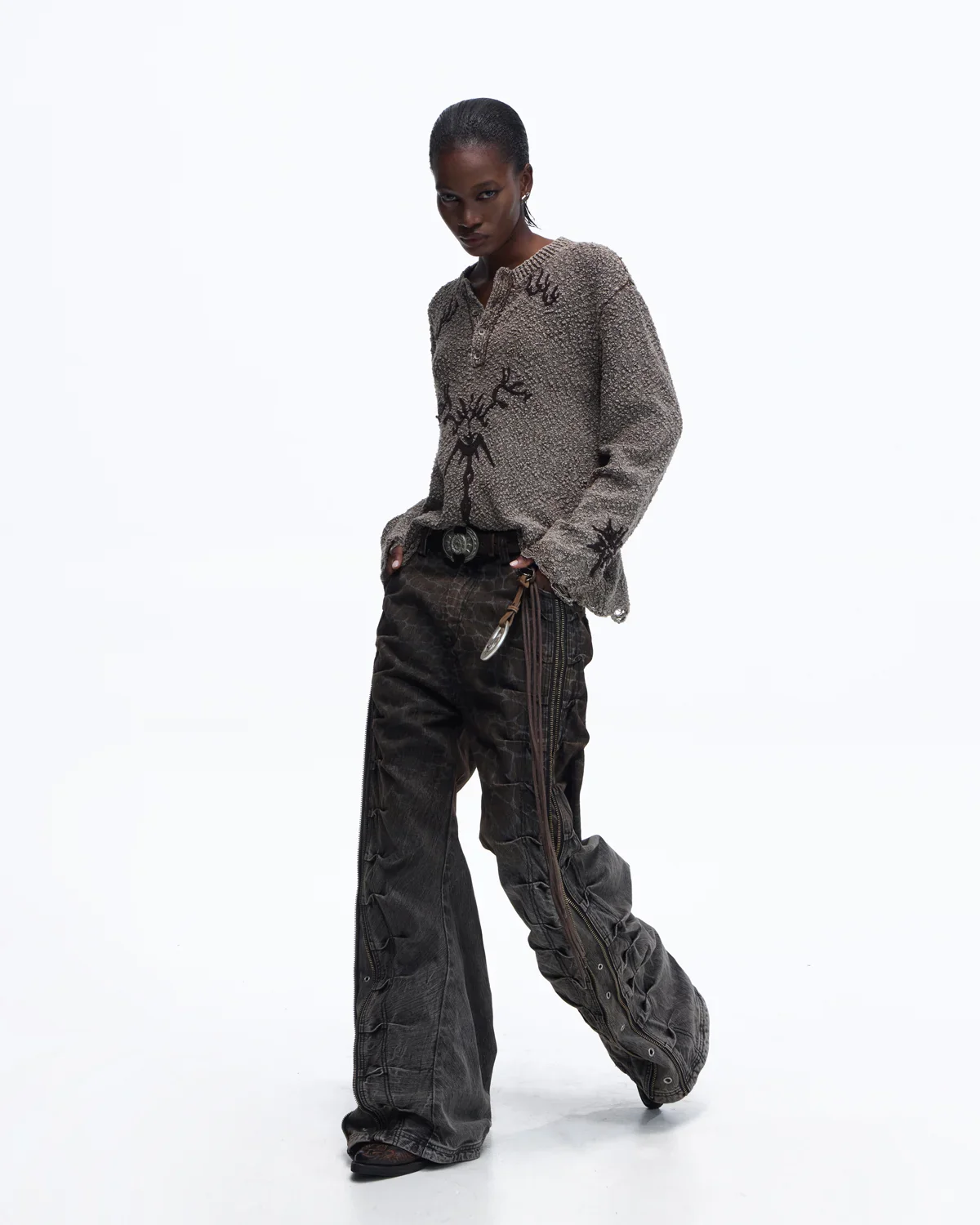 Personsoul Pom-Pom Long-Sleeve Henley Shirt