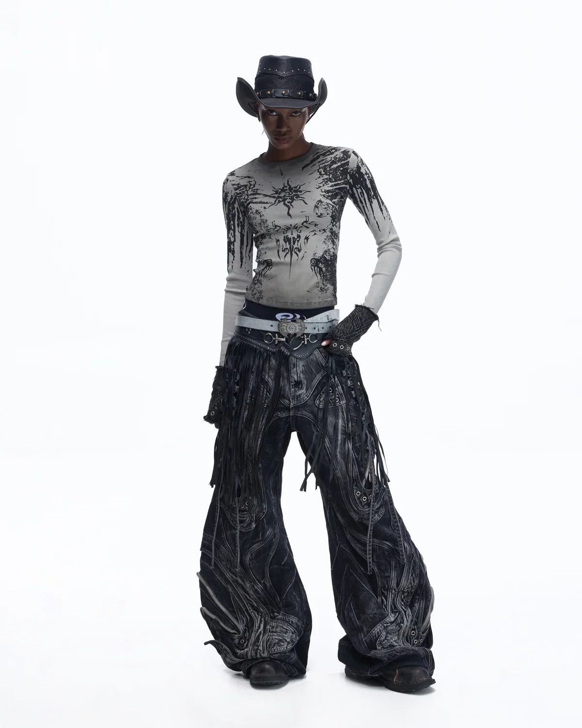 Personsoul Sun Totem Slim Long Sleeve Tee