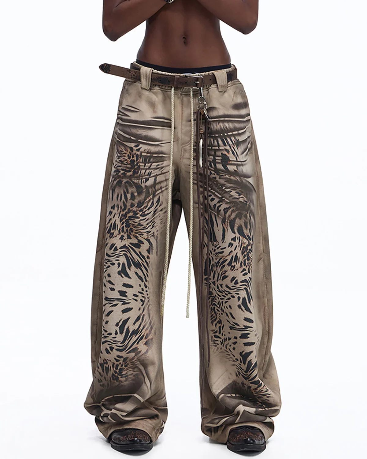 Personsoul Distressed Tiger-Pattern Totem Sweatpants