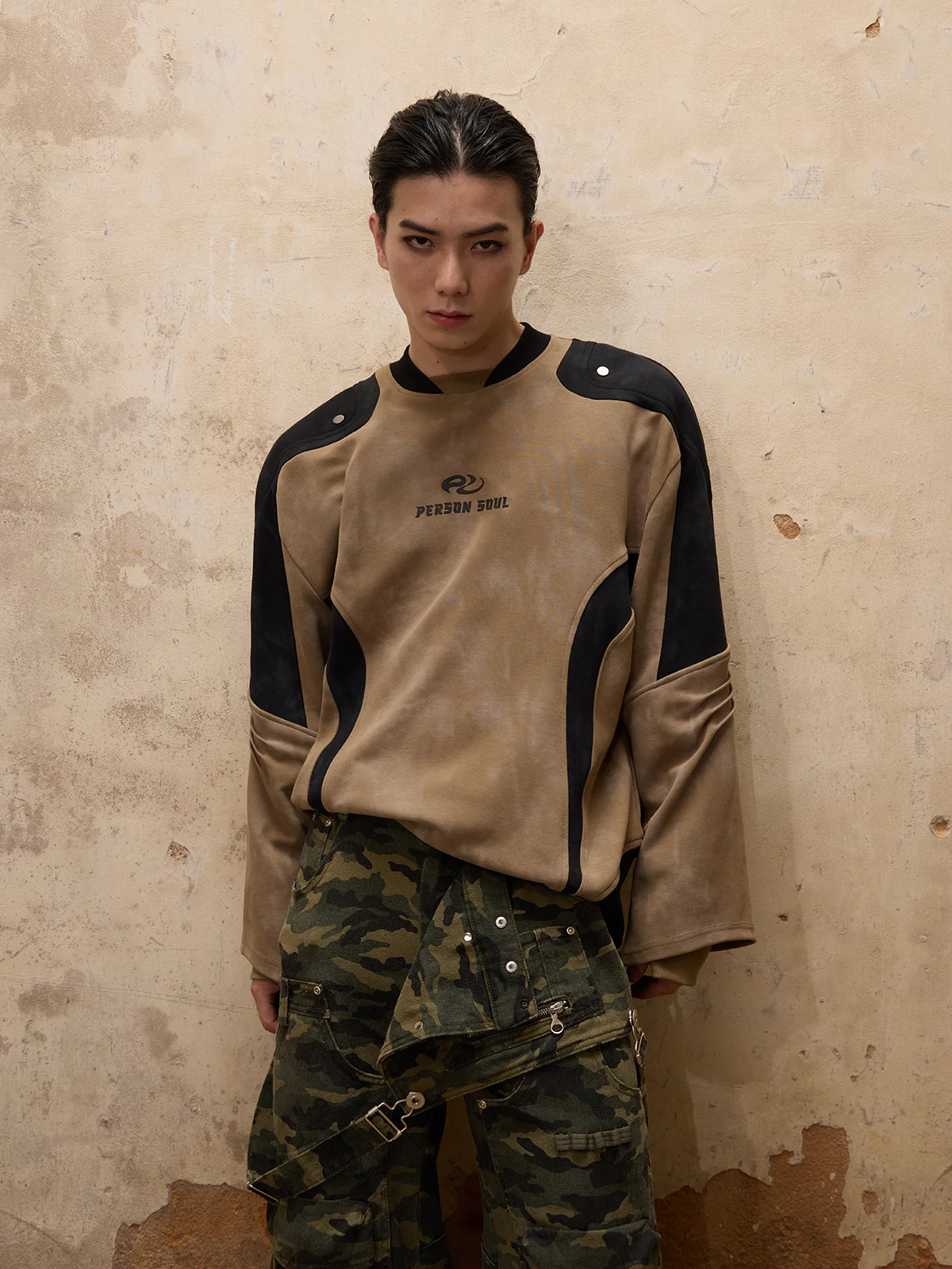 Personsoul Distressed Sweatshirt