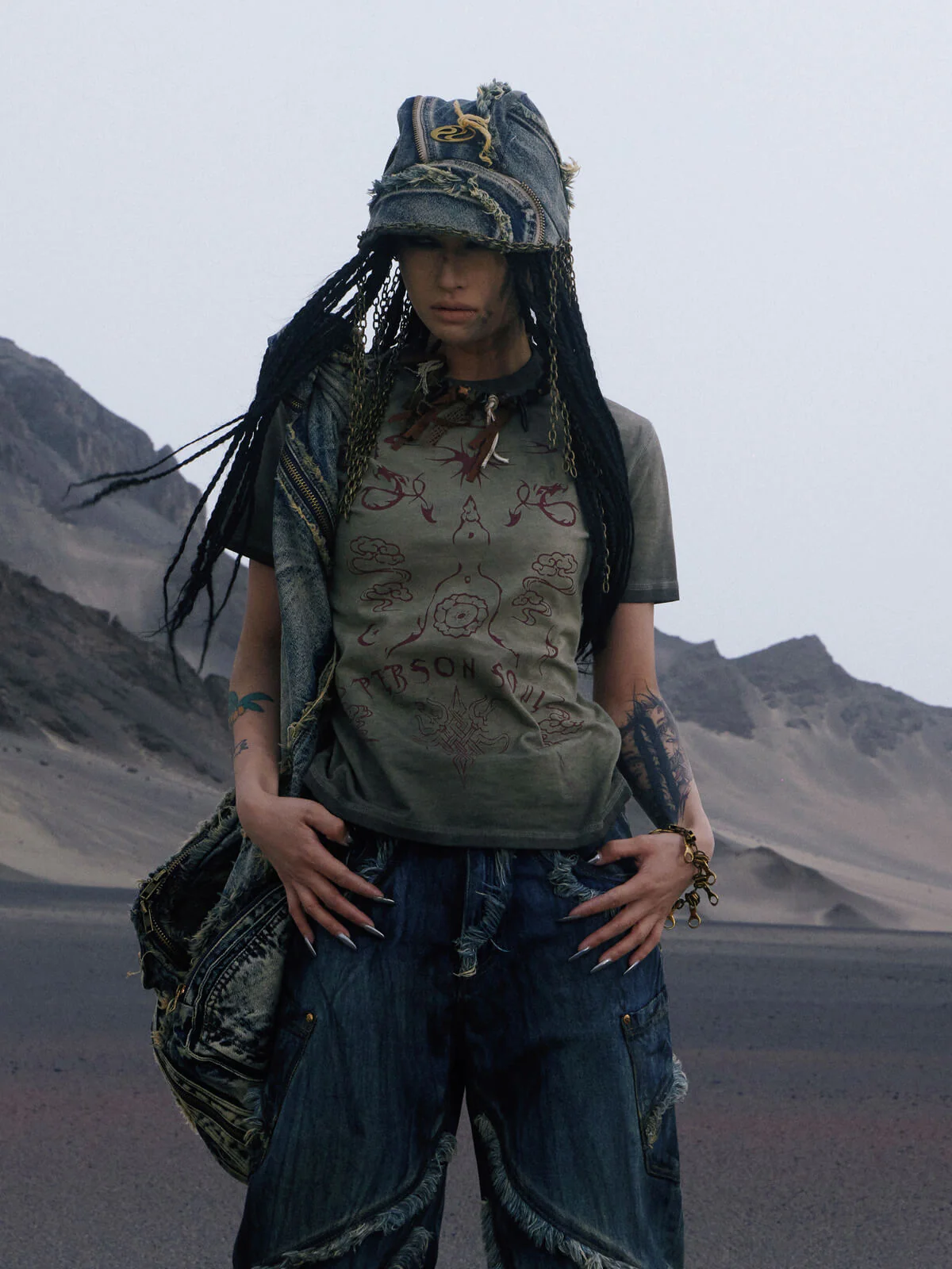 Personsoul Totem Slim Fit T-shirt