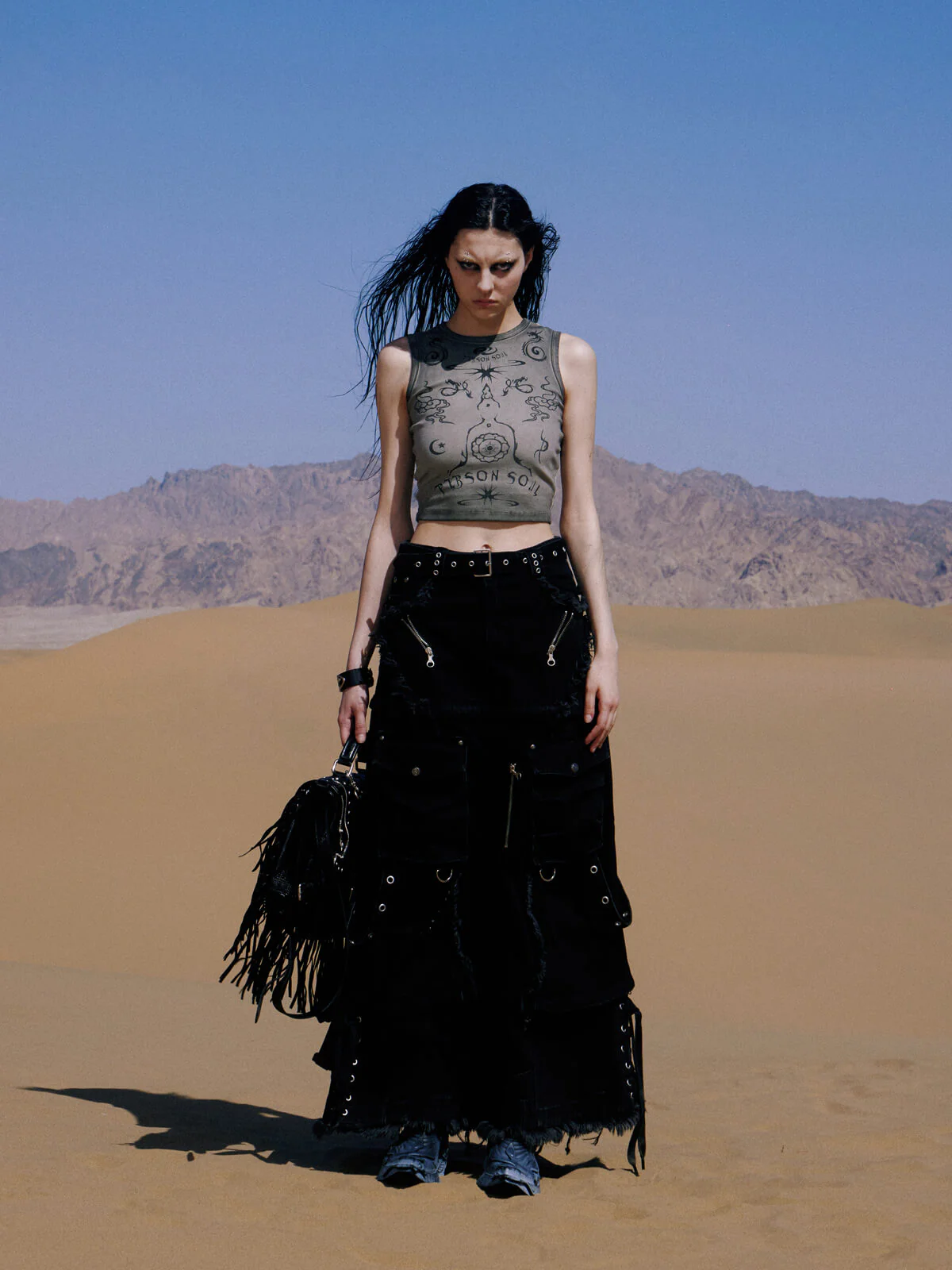 Personsoul Totem-Inspired Cropped Tank Top