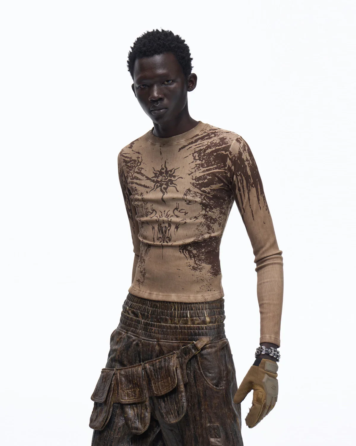 Personsoul Sun Totem Slim Long Sleeve Tee In Brown