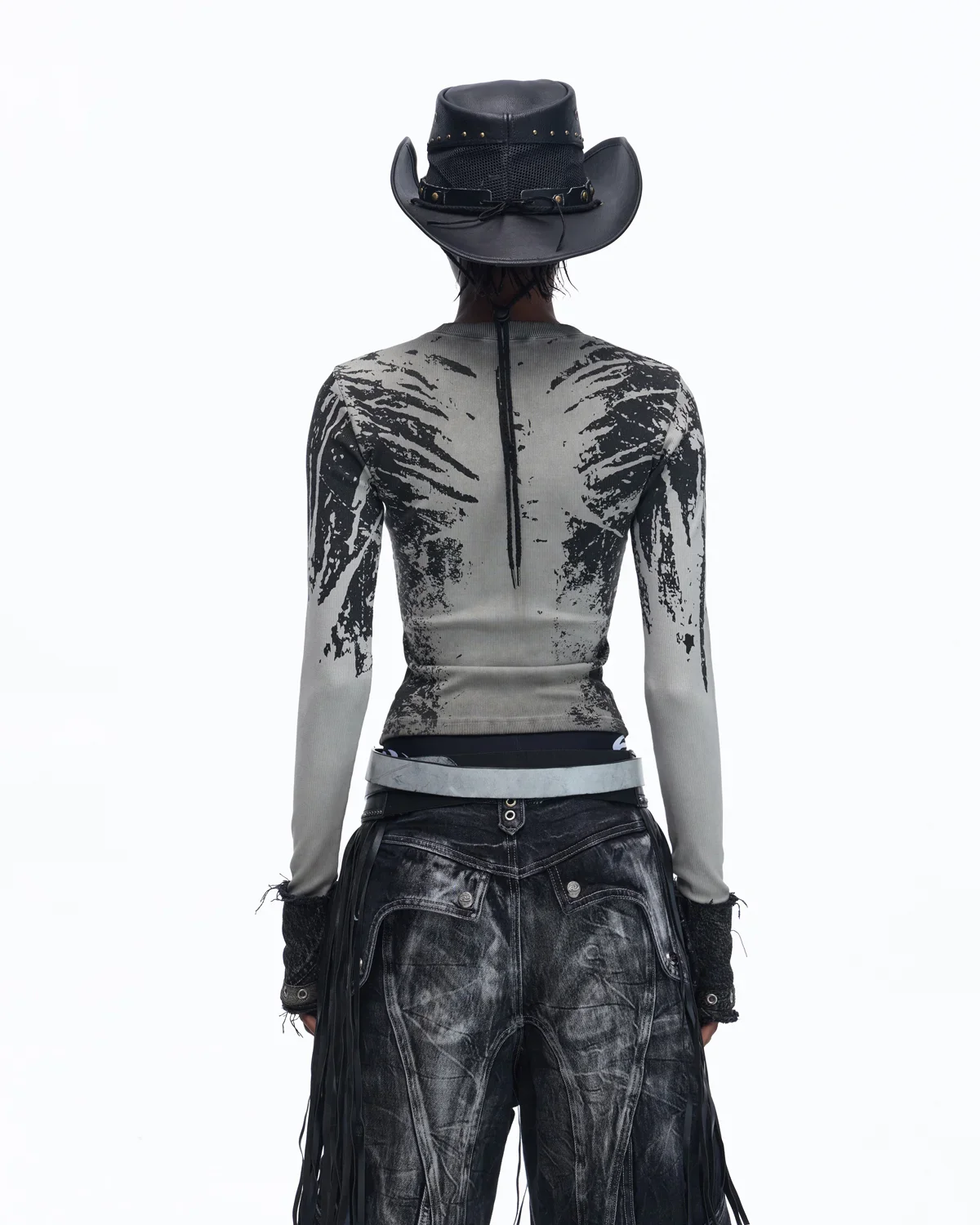 Personsoul Sun Totem Slim Long Sleeve Tee