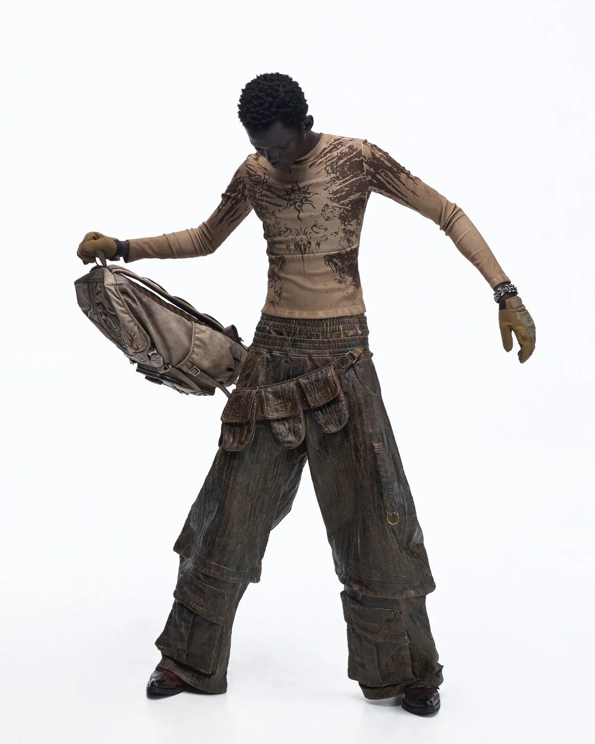 Personsoul Sun Totem Slim Long Sleeve Tee In Brown