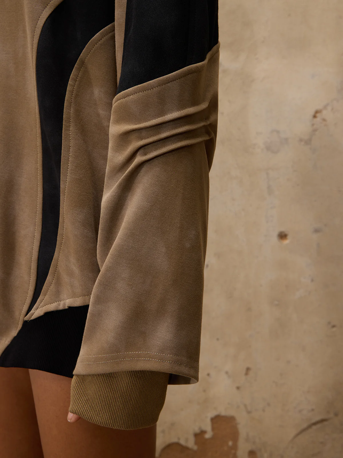 Personsoul Distressed Sweatshirt