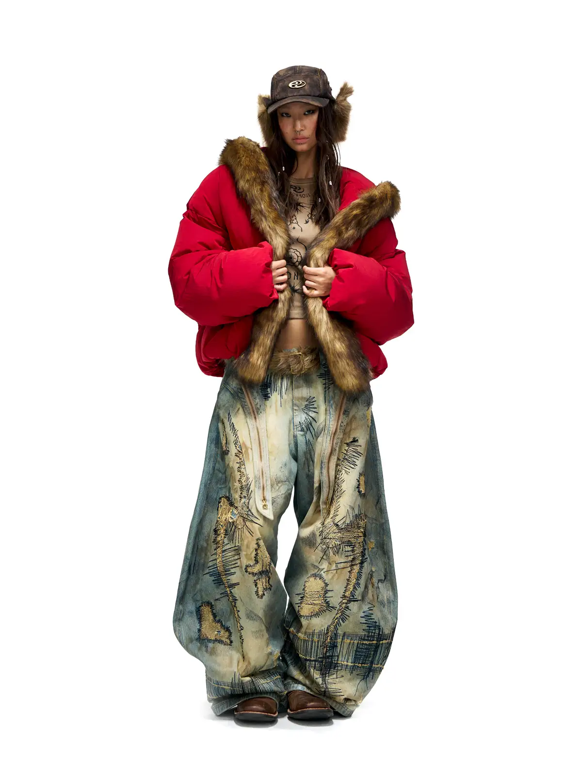 Personsoul Stain Embroidery Curved Jeans