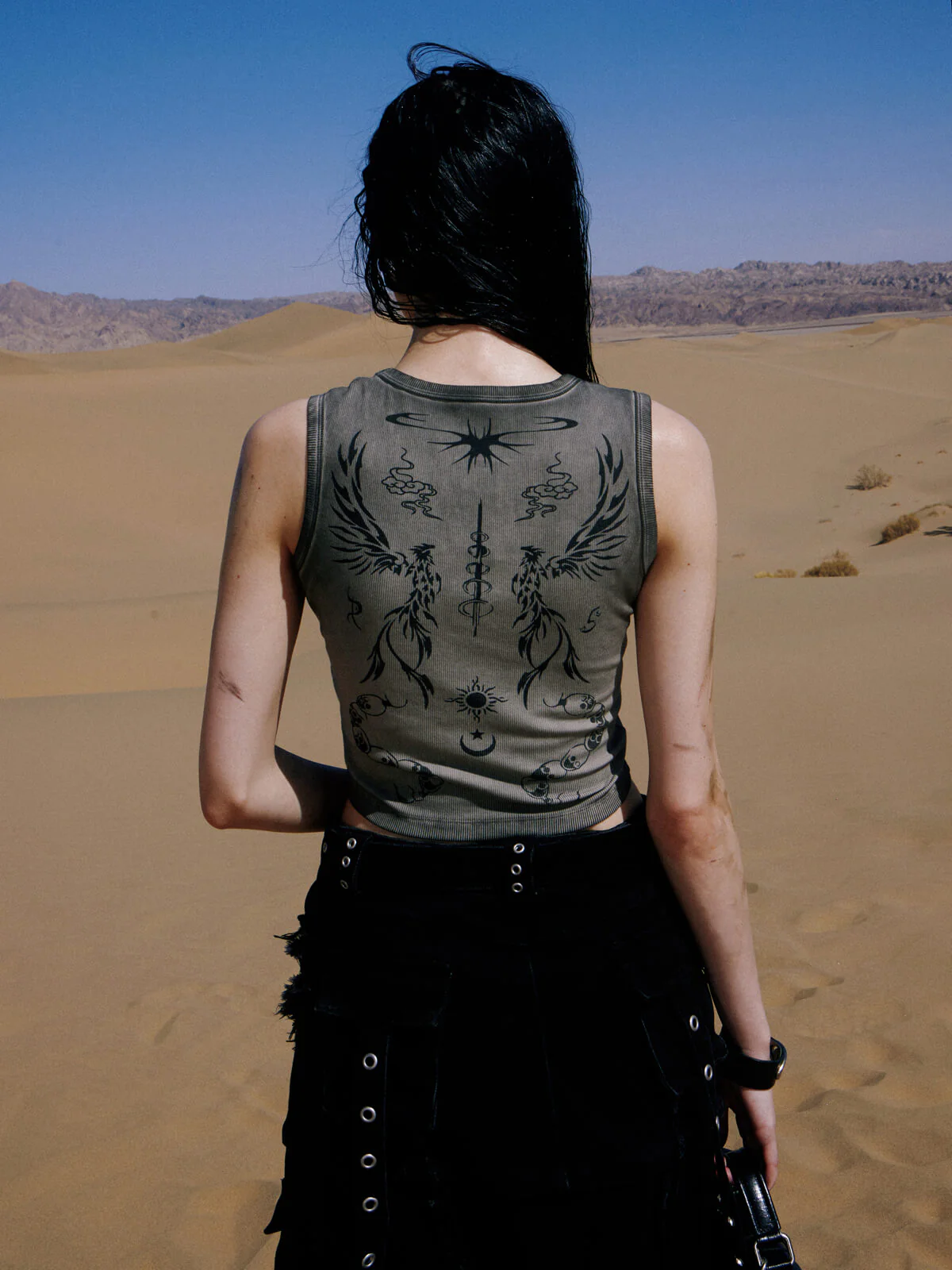 Personsoul Totem-Inspired Cropped Tank Top