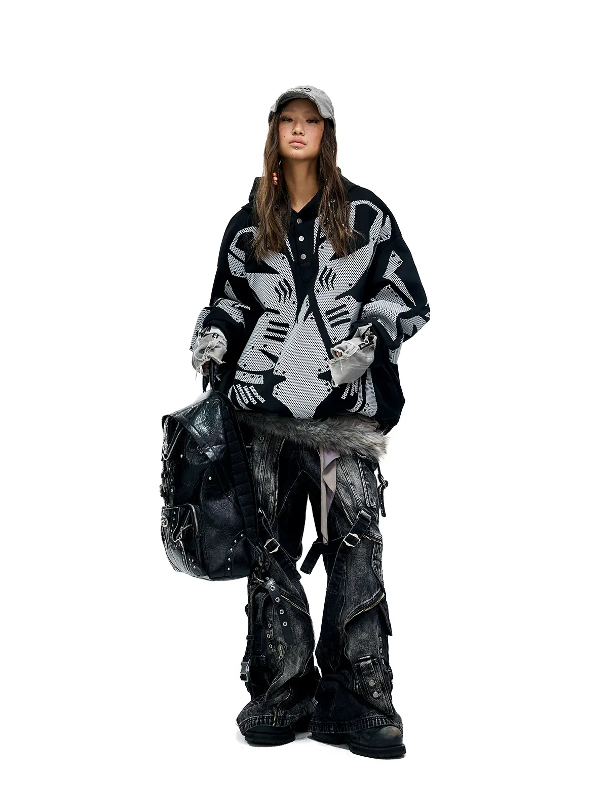 A-Line Baggy Jeans with Hardware Details