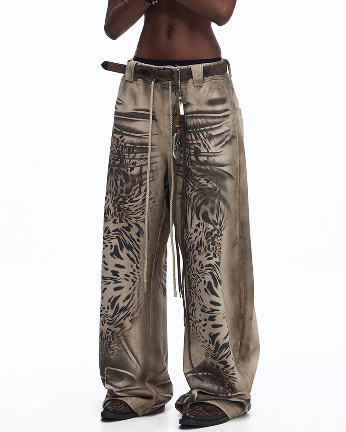 Personsoul Distressed Tiger-Pattern Totem Sweatpants