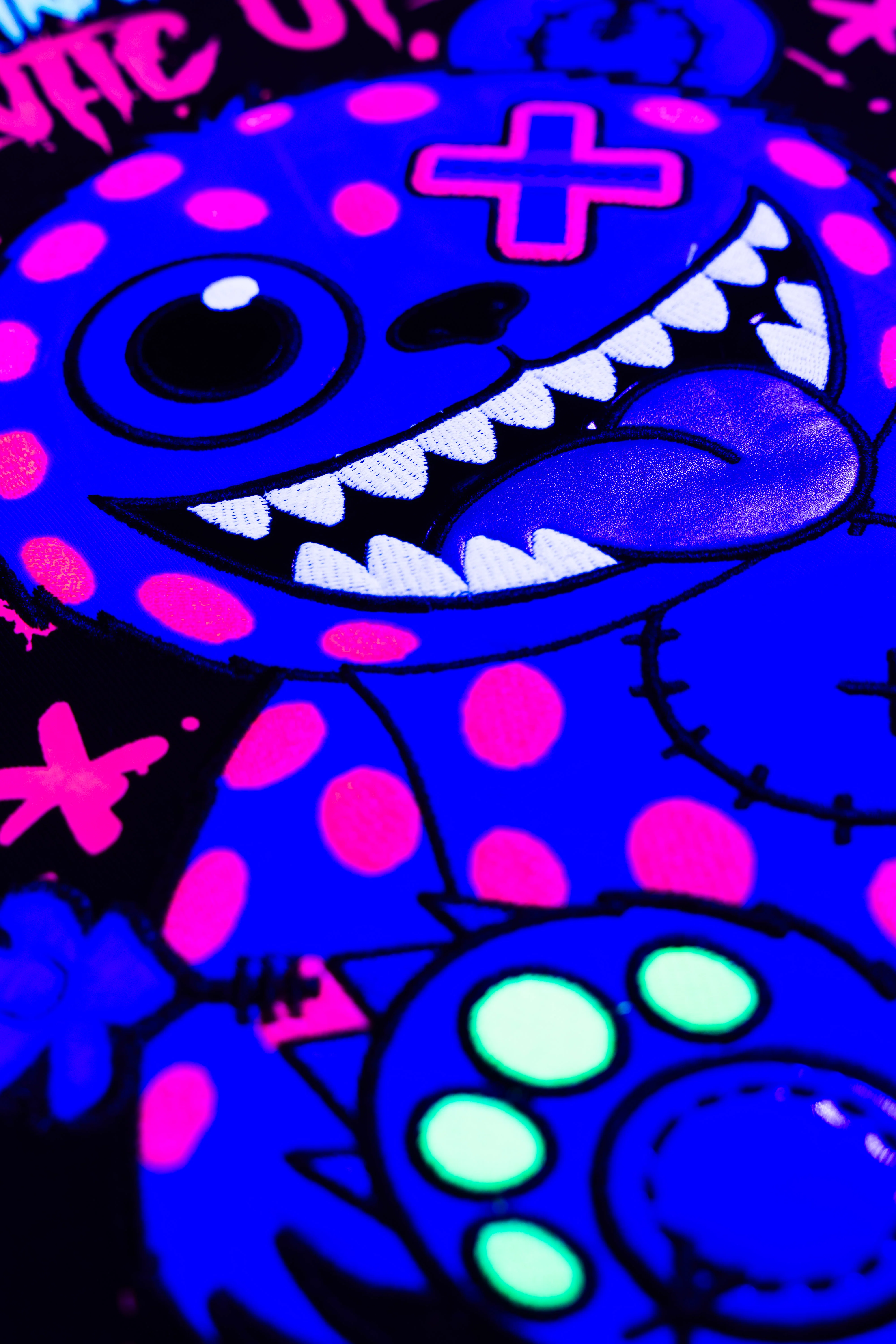 T-SHIRT OVERSIZED TOXIC BLACK