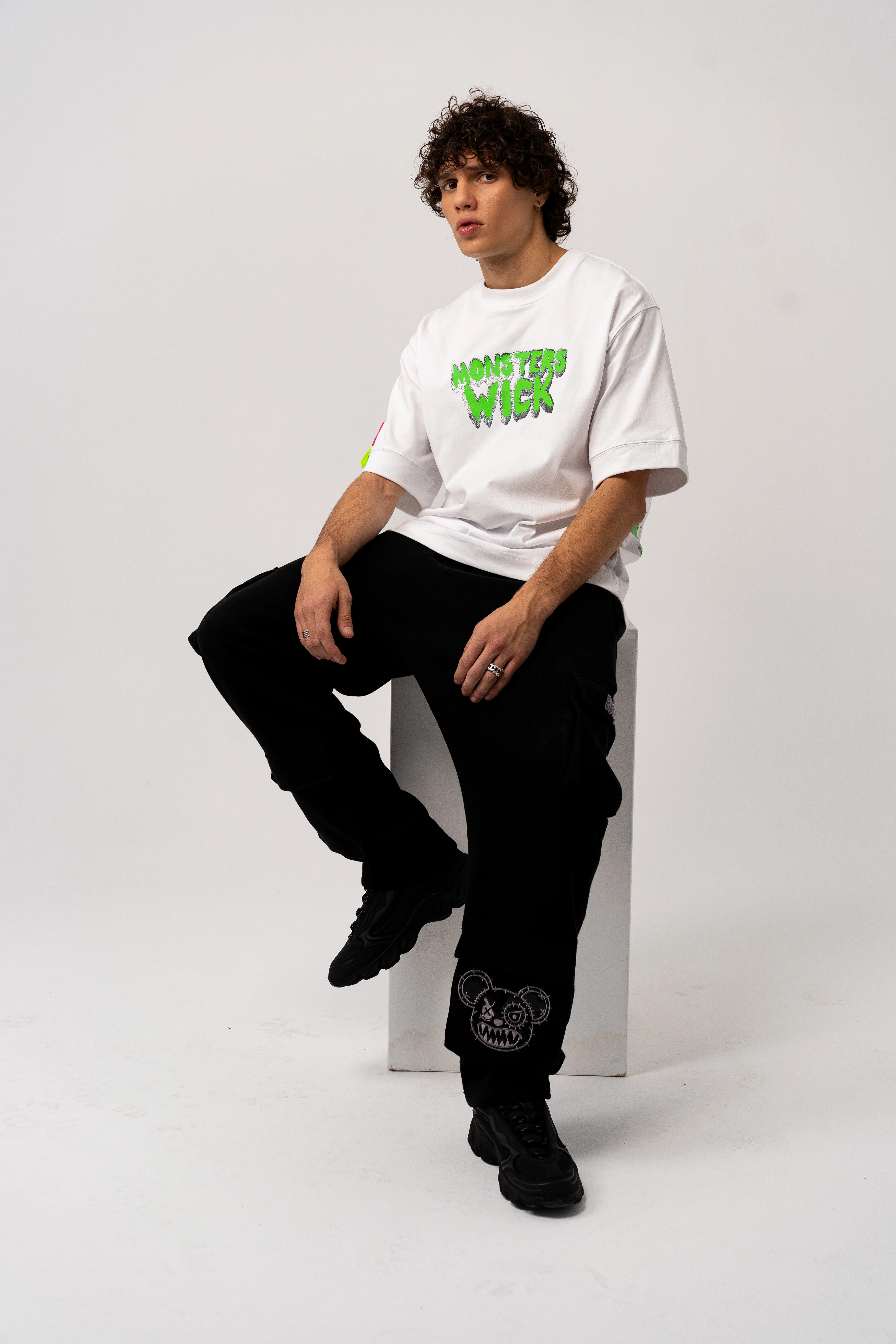 OVERSIZED 3D GLASS WHITE