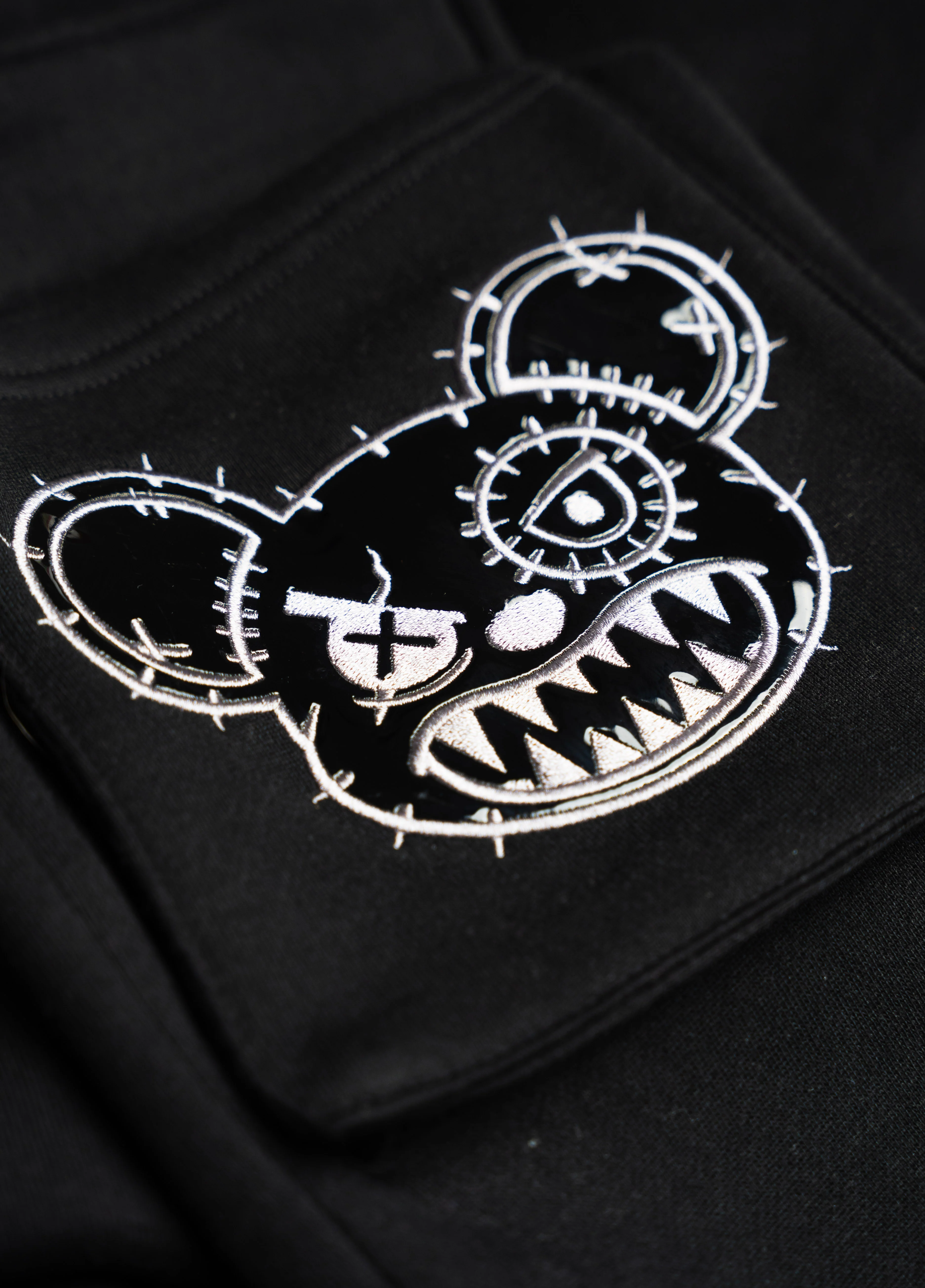 BLACK ICE CARGO SWEATPANTS