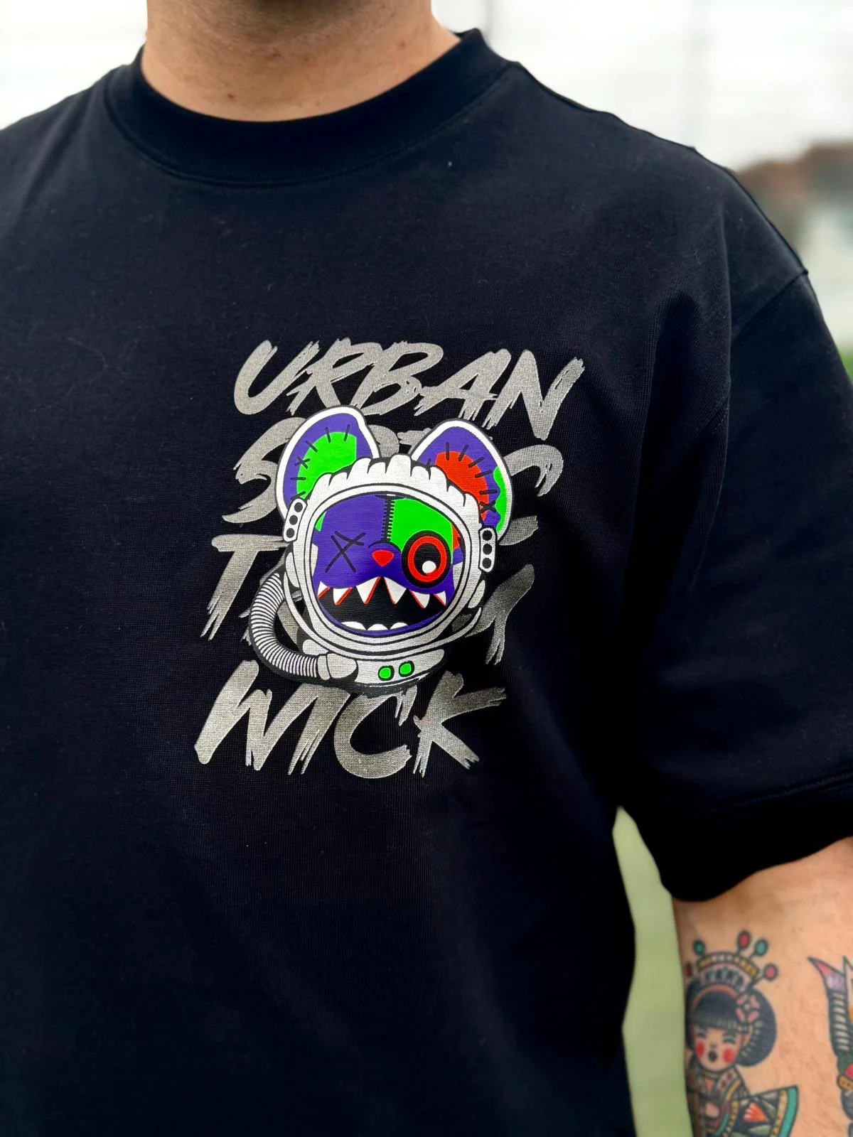 SPACE LOVE OVERSIZED T-SHIRT!