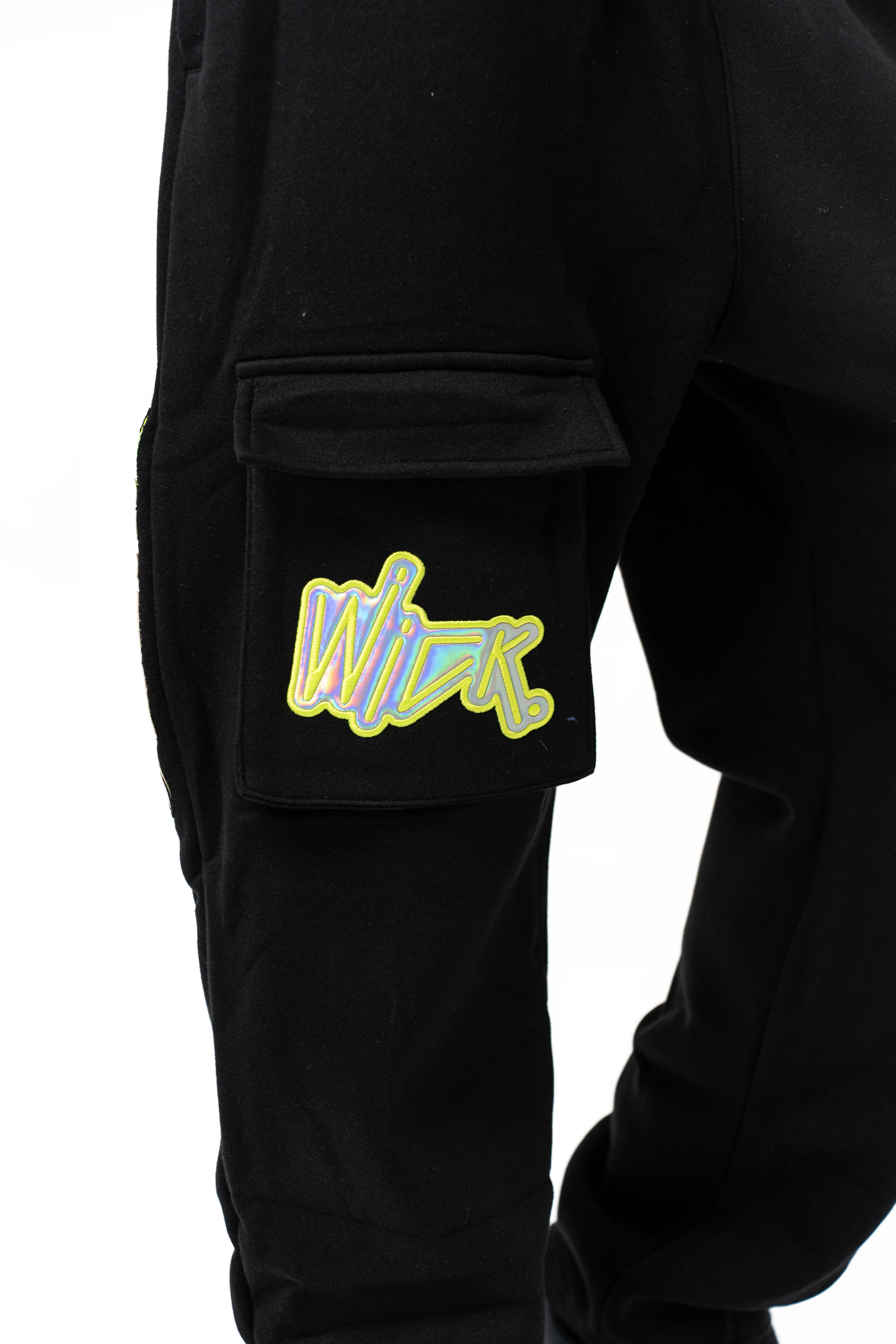 NEON ROYALTY CARGO SWEATPANTS BLACK