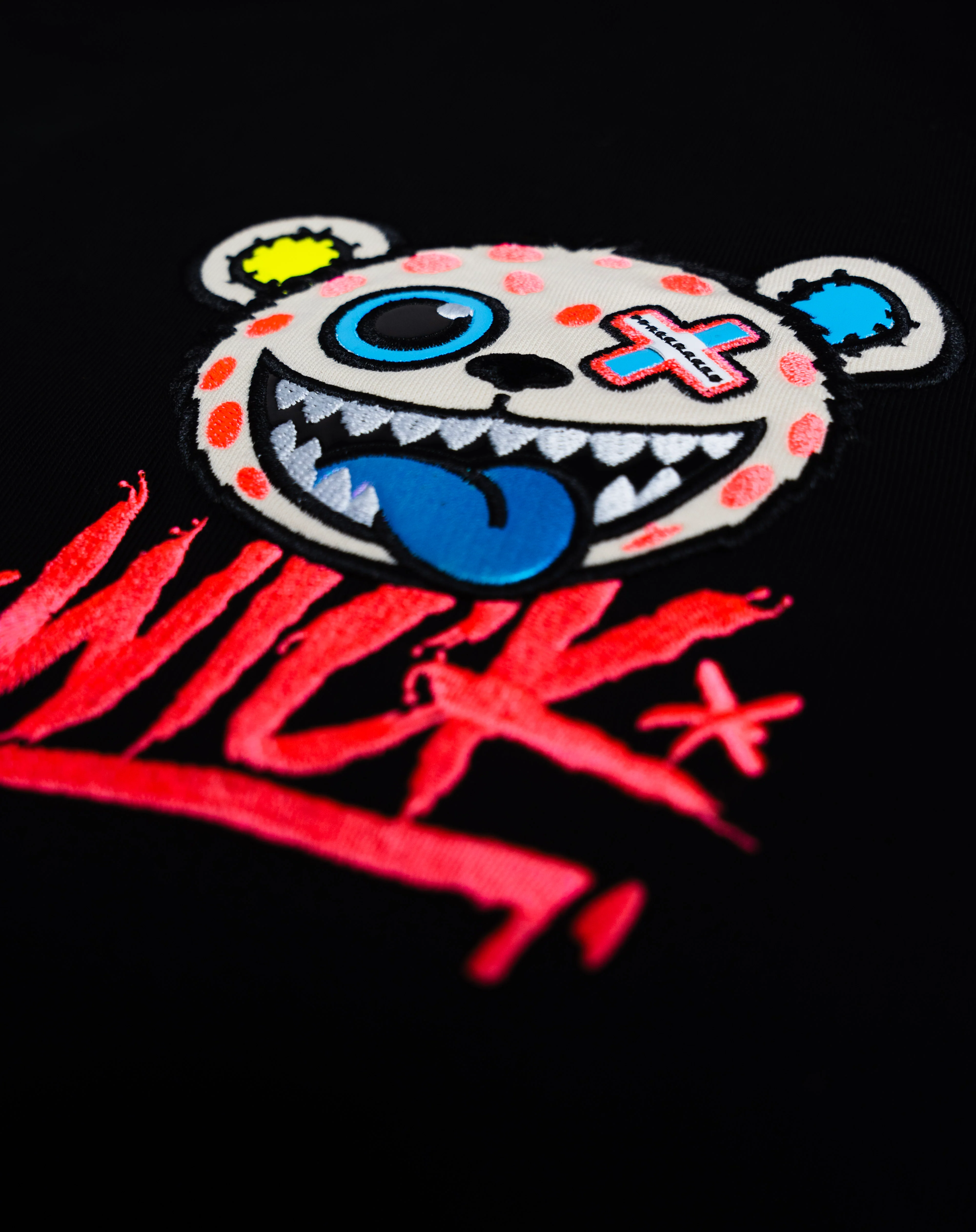 T-SHIRT OVERSIZED TOXIC BLACK