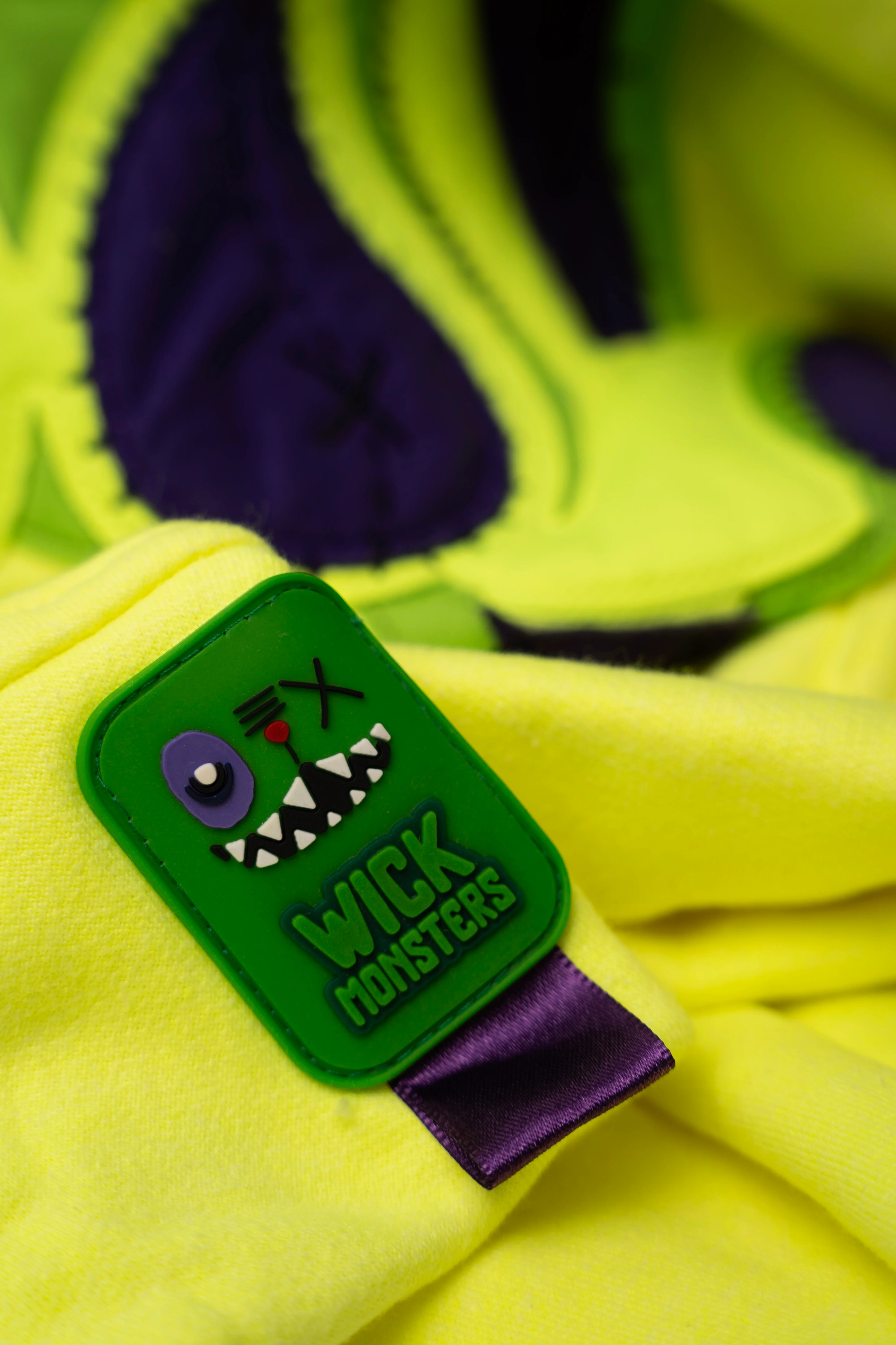 OVERSIZED YELLOW NEON HOODIE MONSTER COLLECTION!