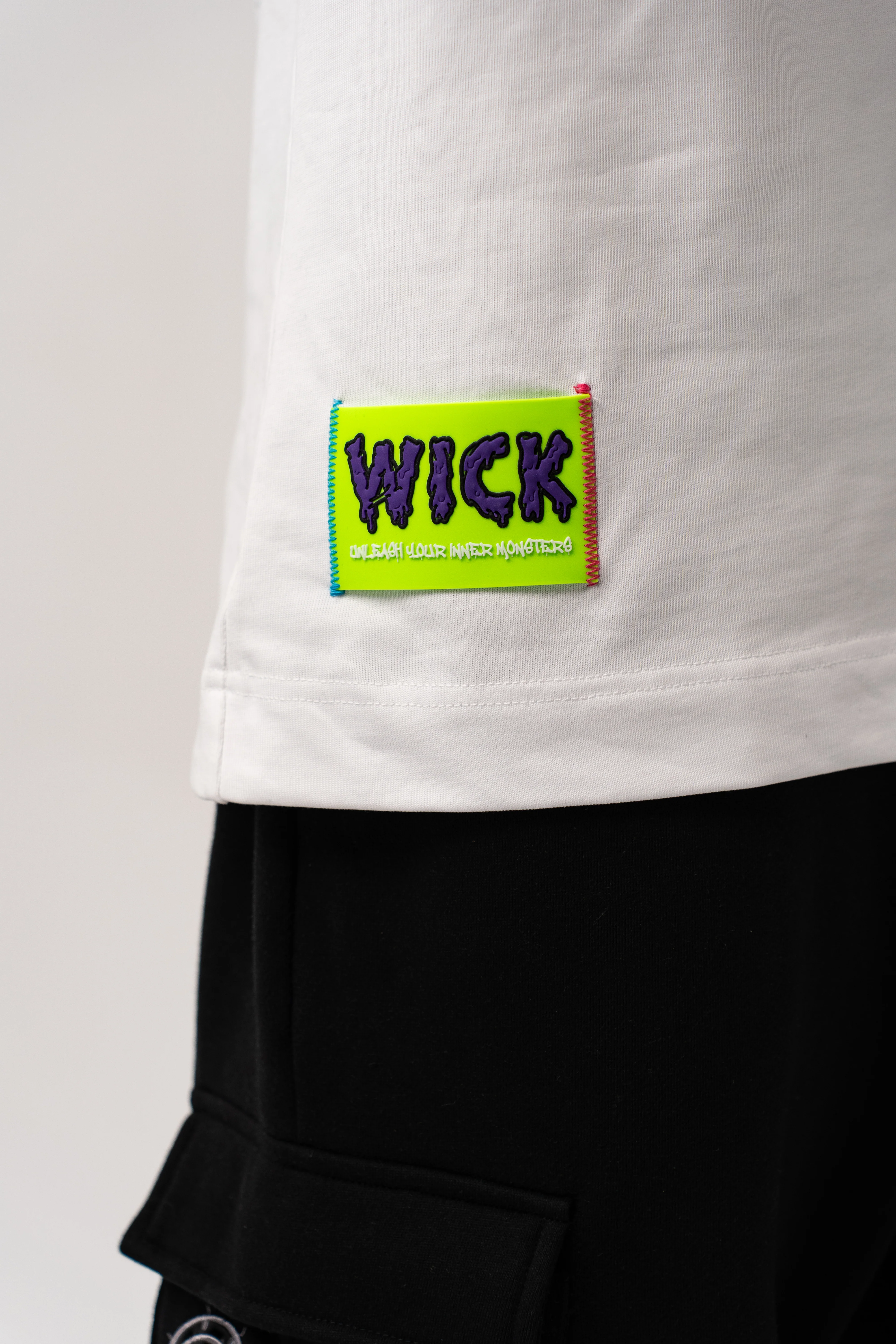 OVERSIZED 3D GLASS WHITE