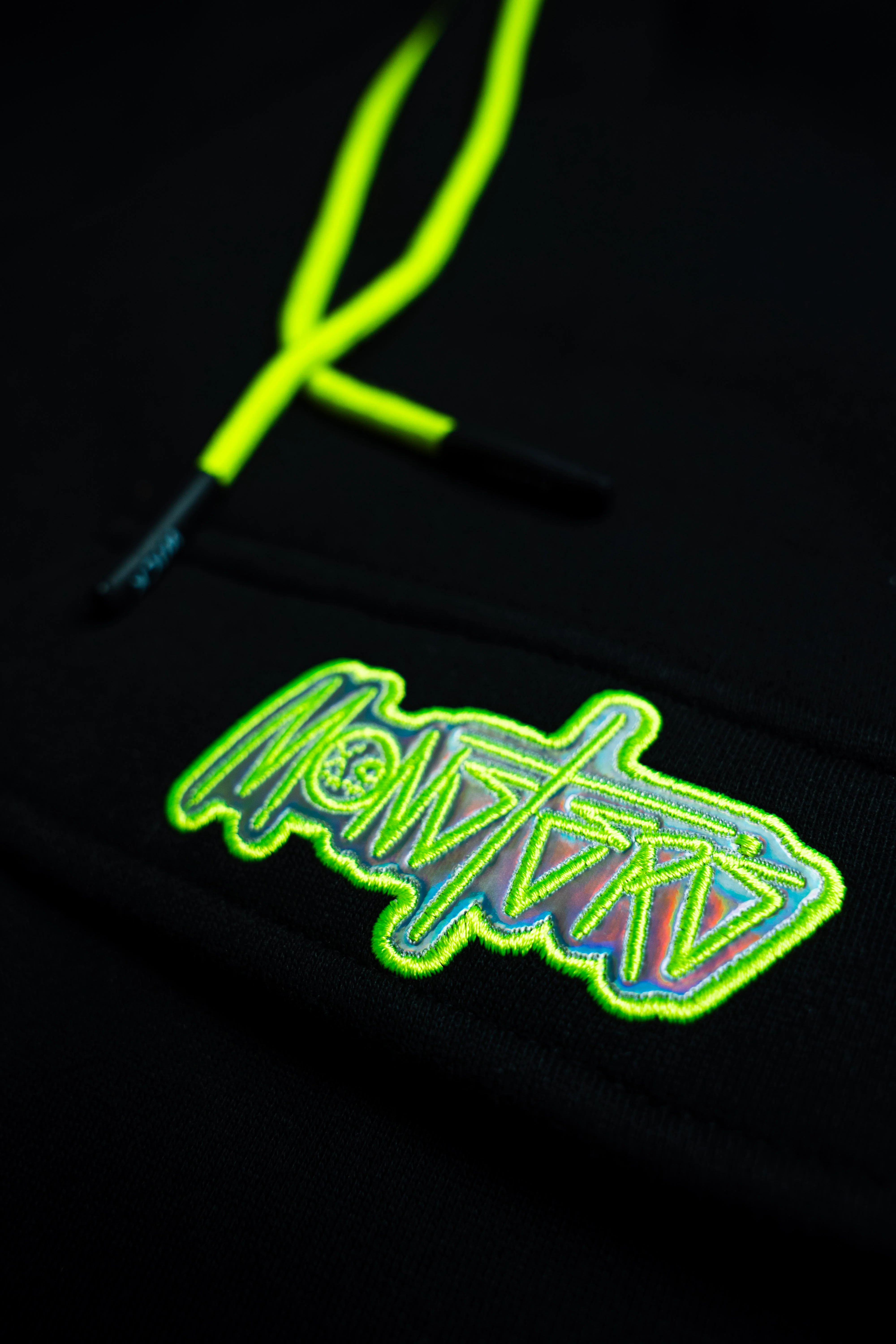 NEON ROYALTY CARGO SWEATPANTS BLACK