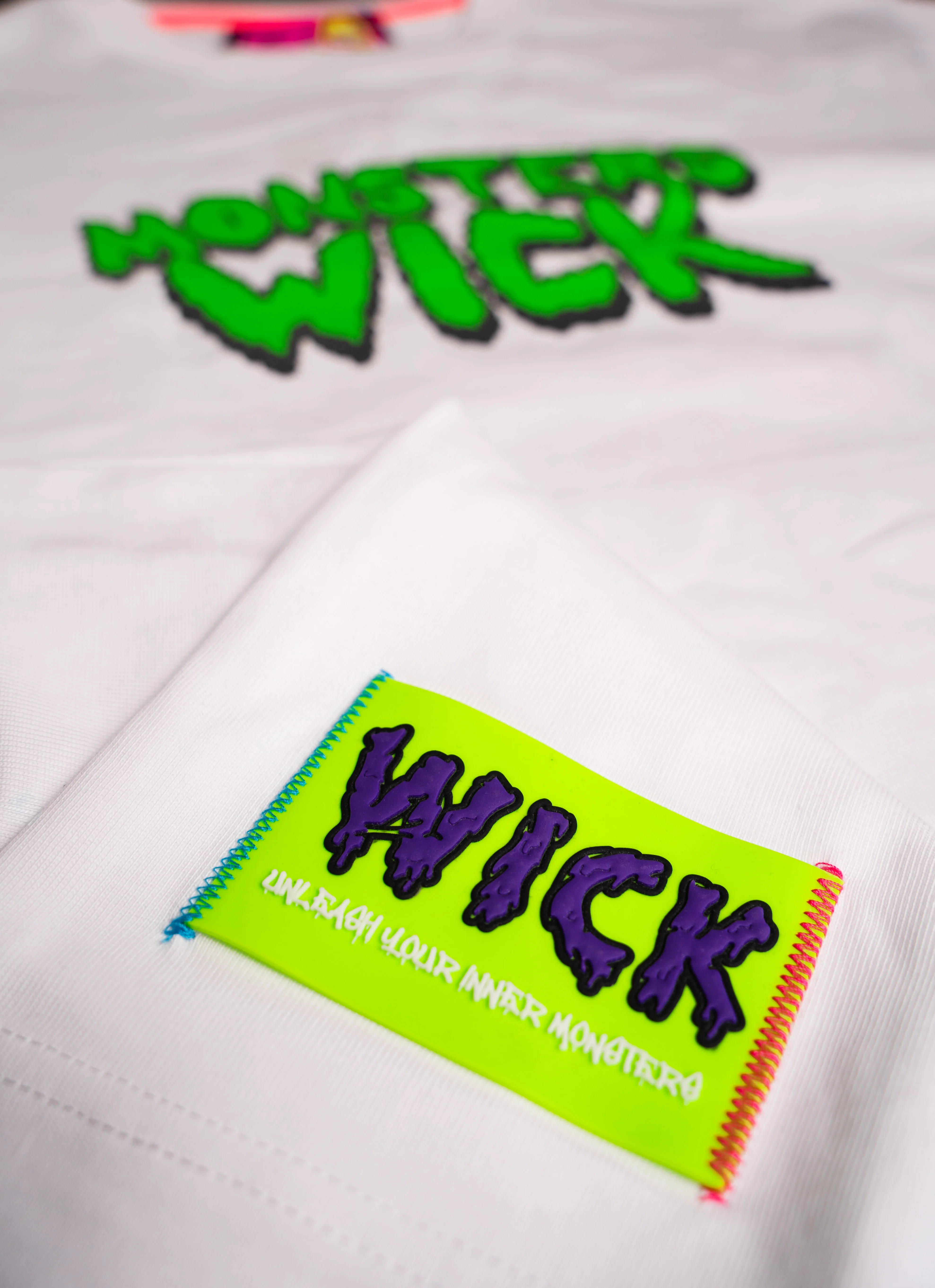 OVERSIZED 3D GLASS WHITE