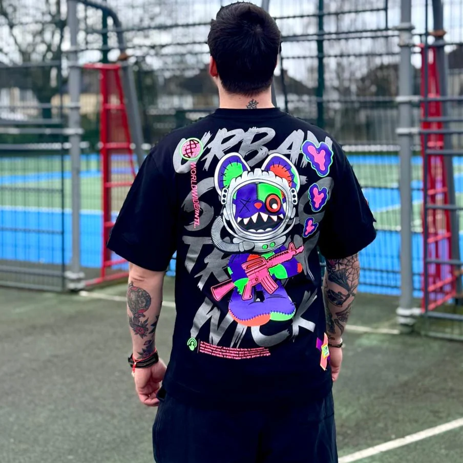 SPACE LOVE OVERSIZED T-SHIRT!