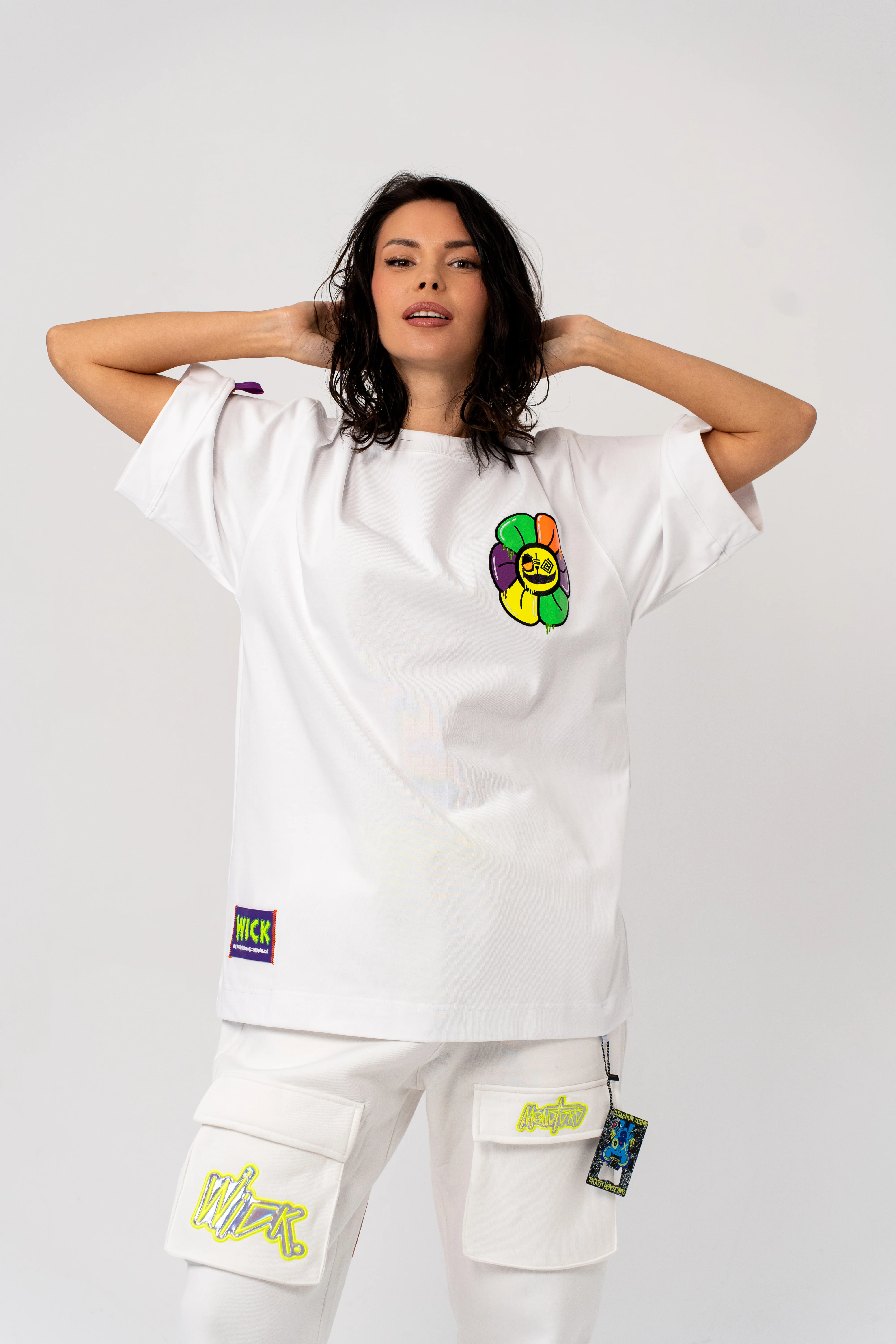 NEON ICE FLOWER T-SHIRT WITH AMIGURUMI