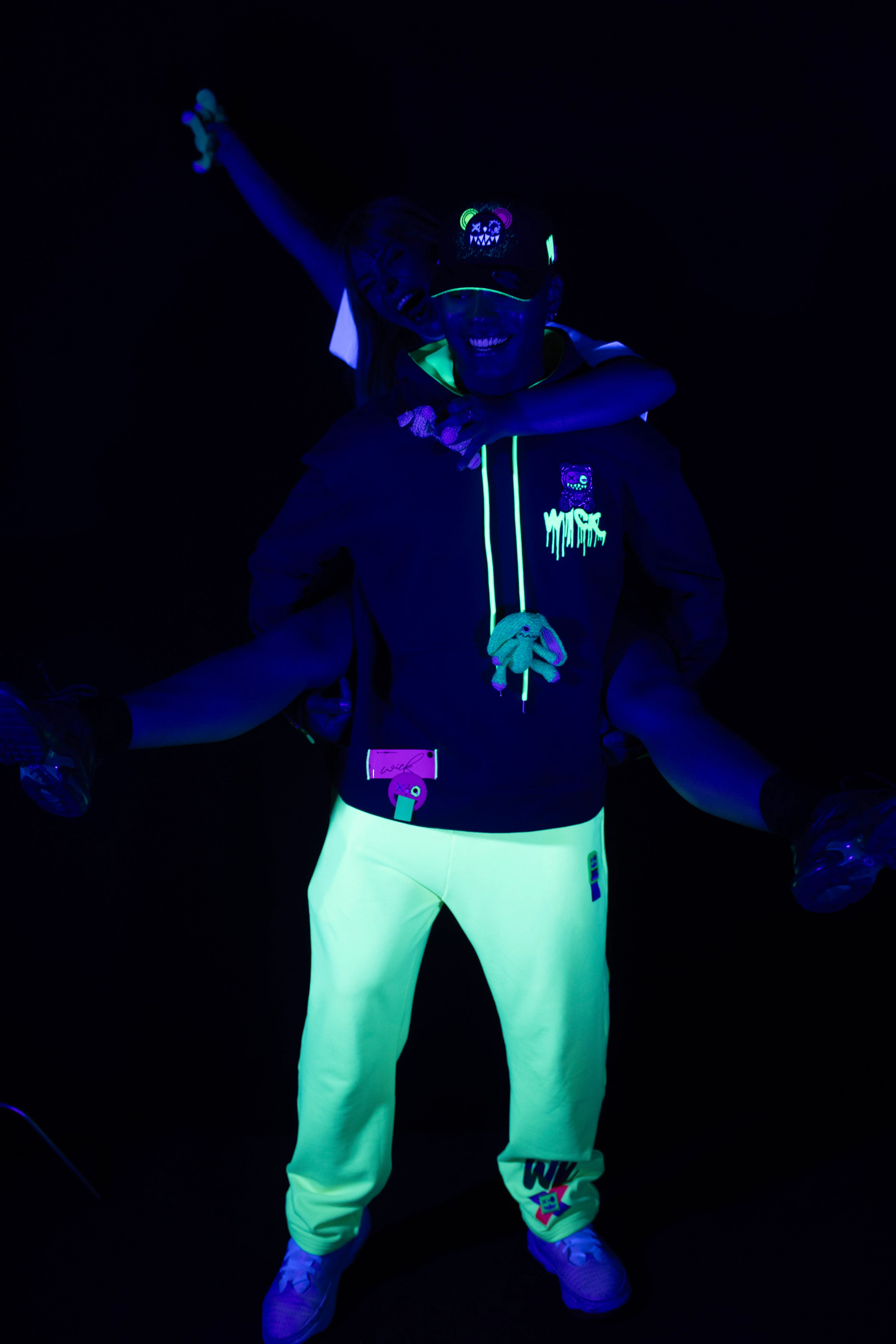 MOSS GREEN SWEATSHIRT GREEN SPACE!