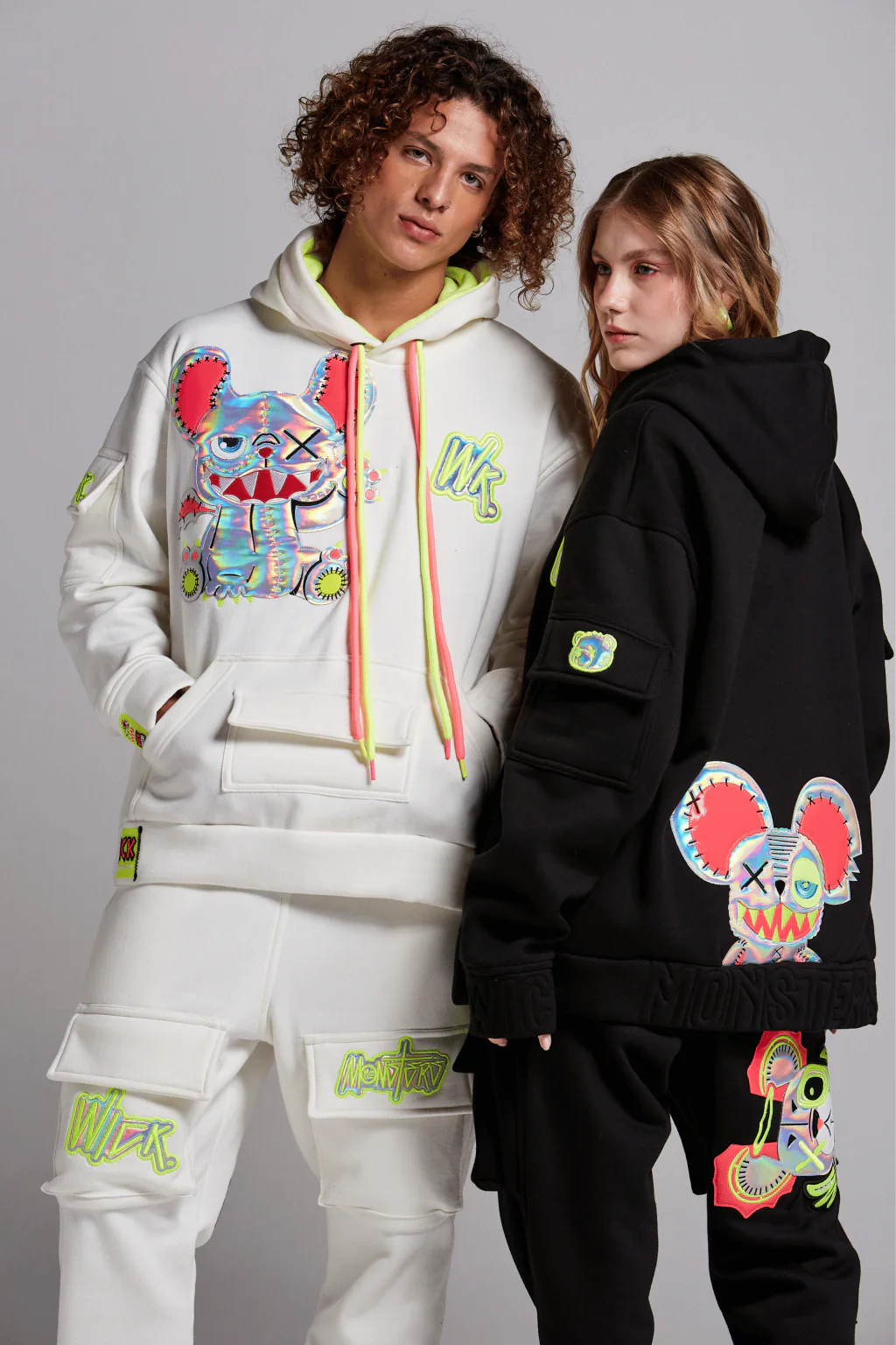 NEON ROYALTY CARGO SWEATPANTS WHITE