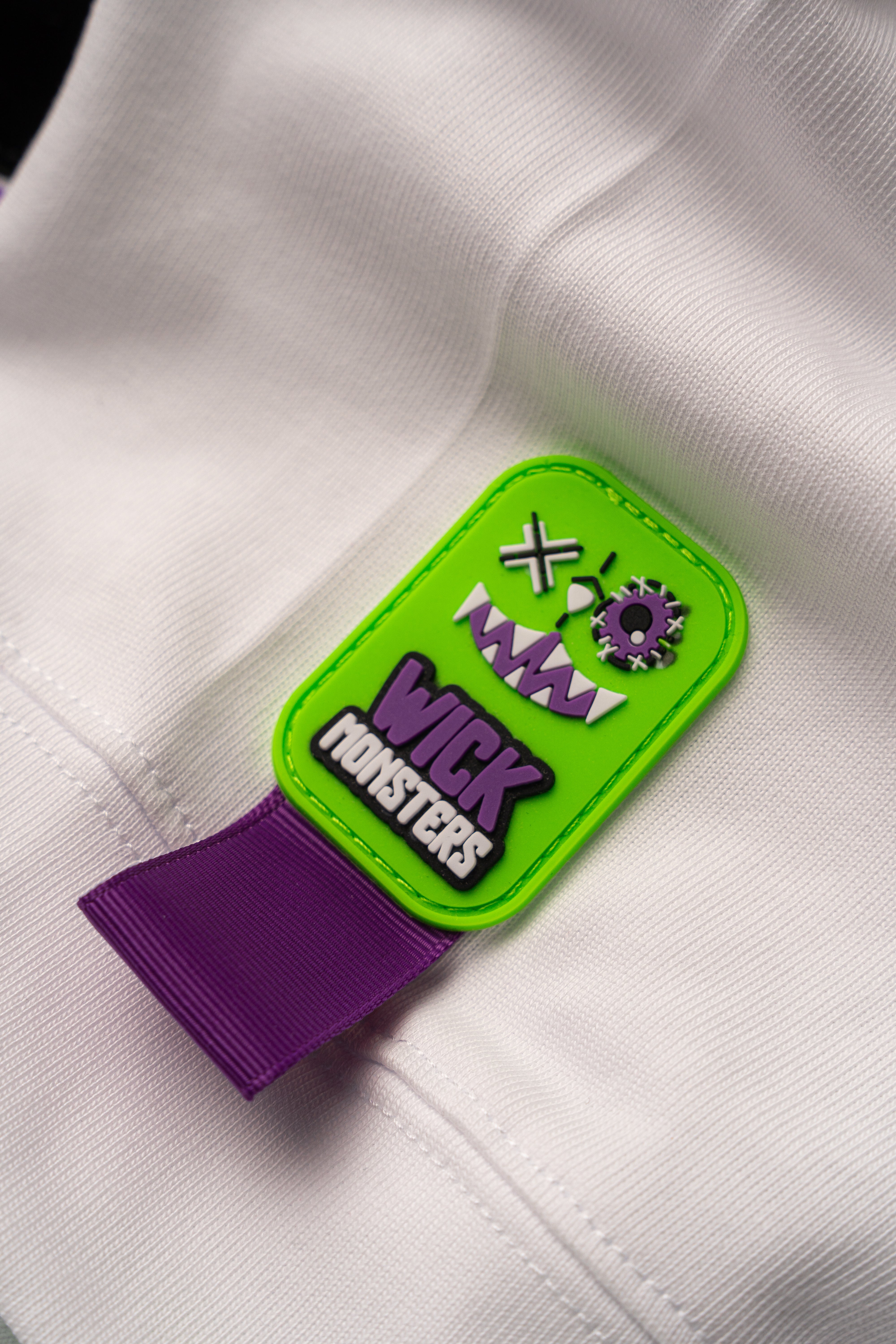 OVERSIZED NR WHITE CHAIN