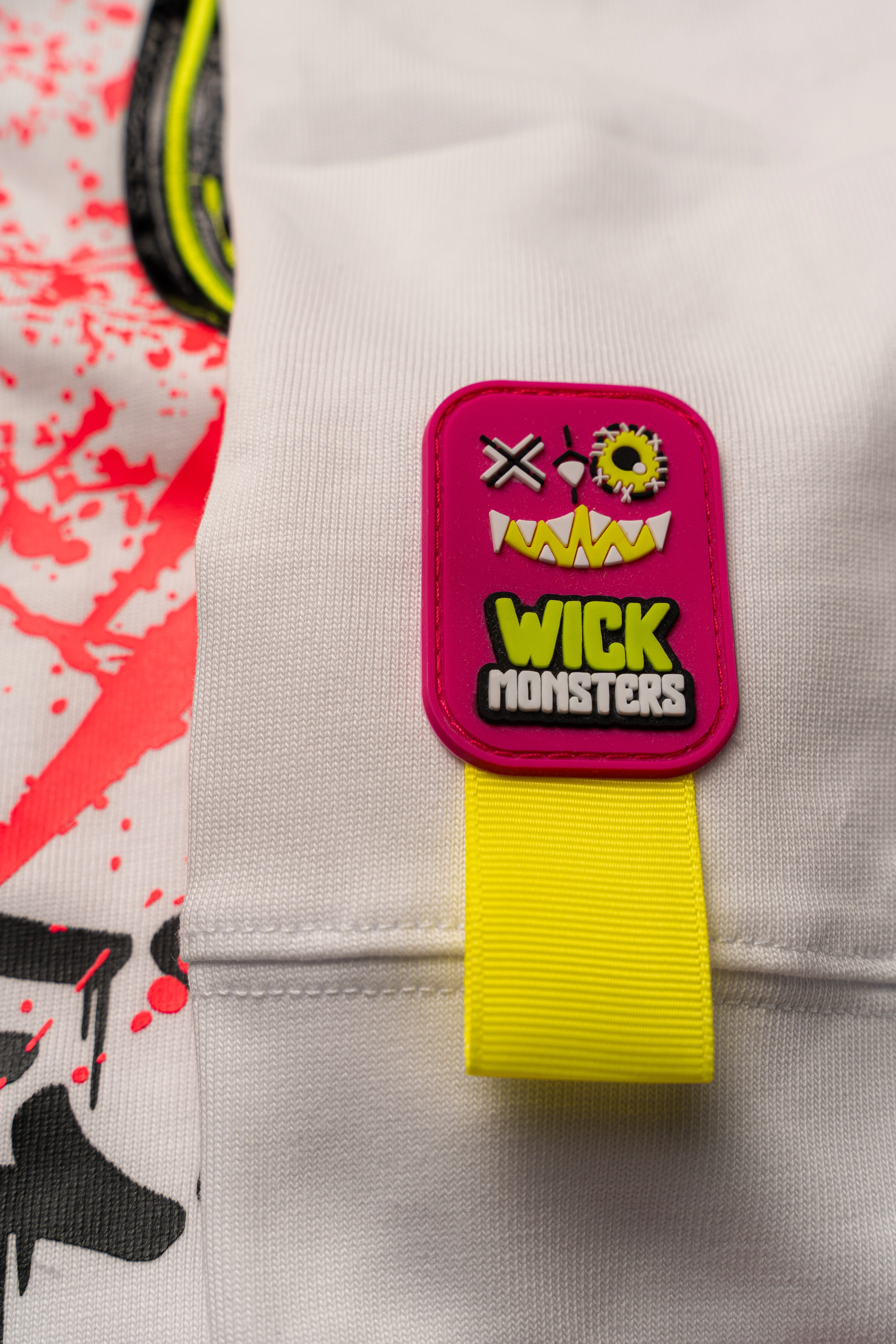 OVERSIZED NR TANK TOP EXPLOSION WHITE