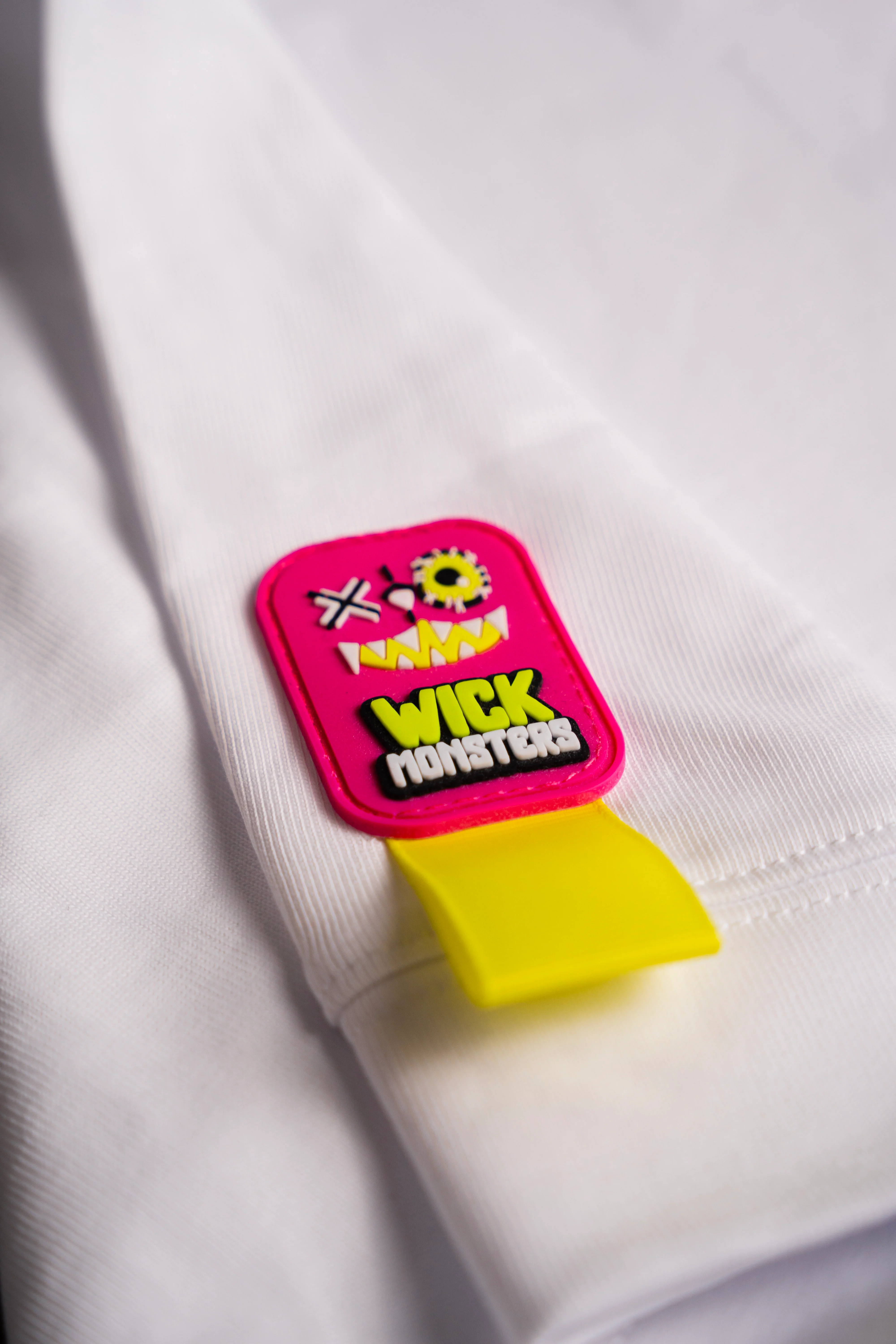 T-SHIRT OVERSIZED TOXIC WHITE