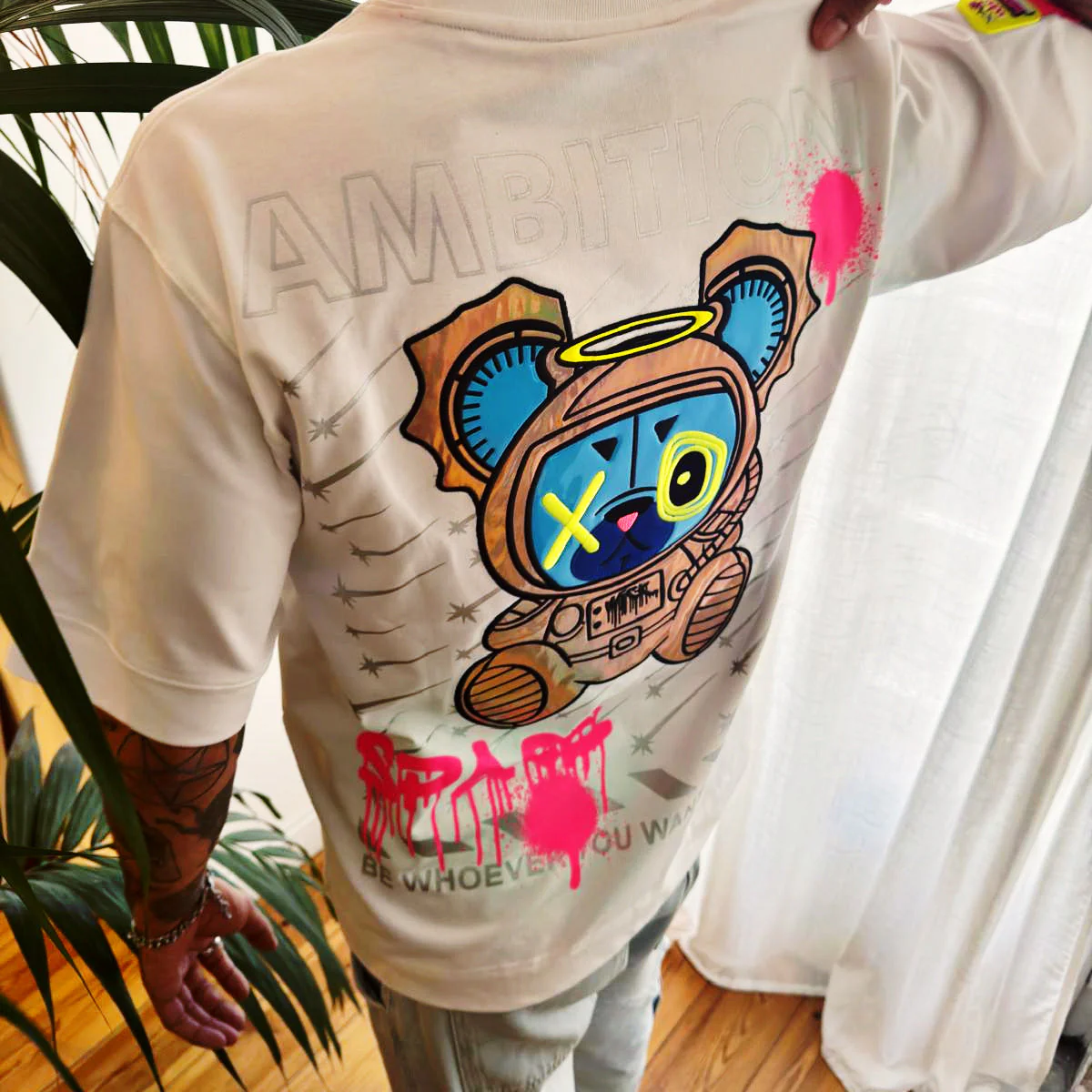 SPACE WHITE OVERSIZED T-SHIRT!