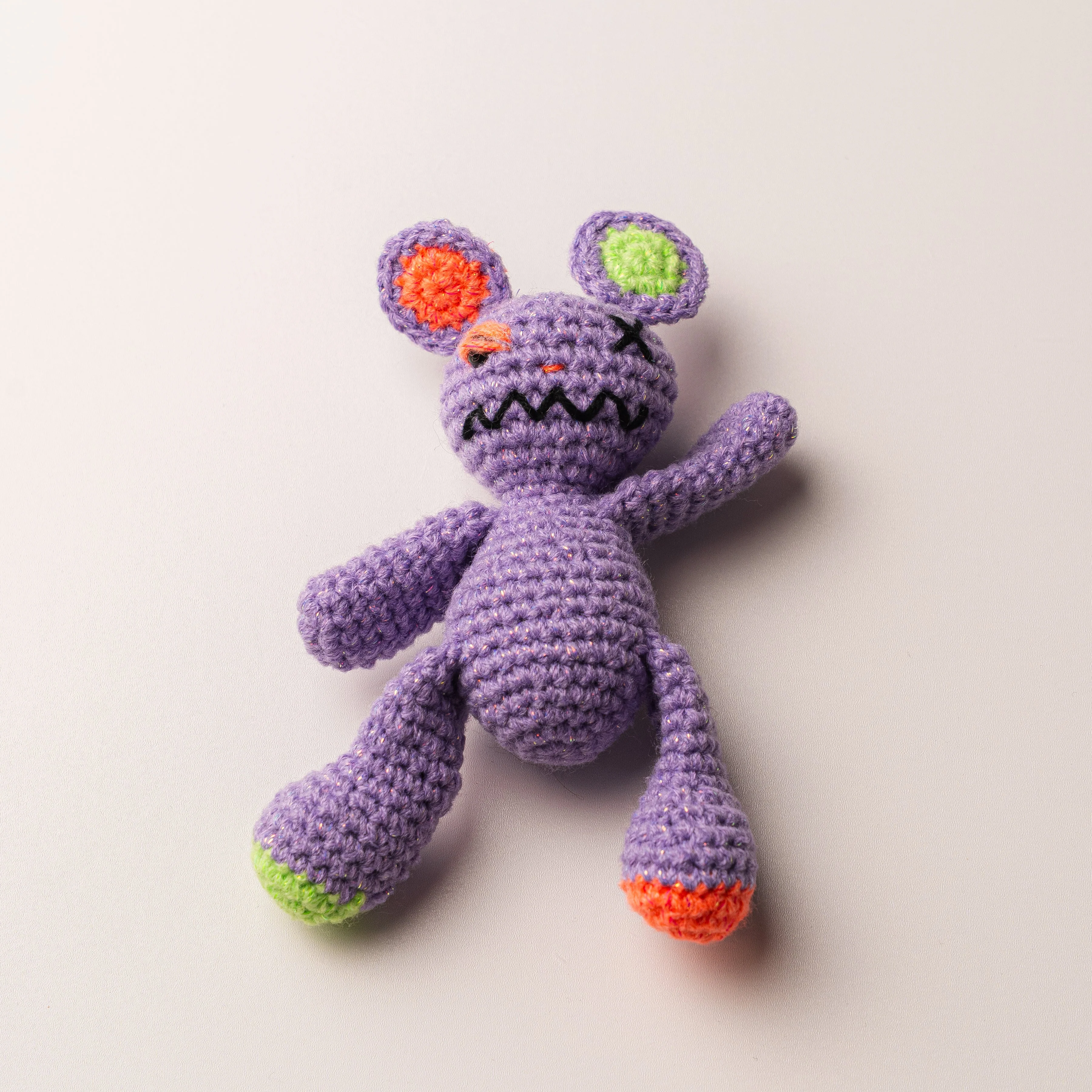 MONSTERS AMIGURUMI CROCHET PURPLE