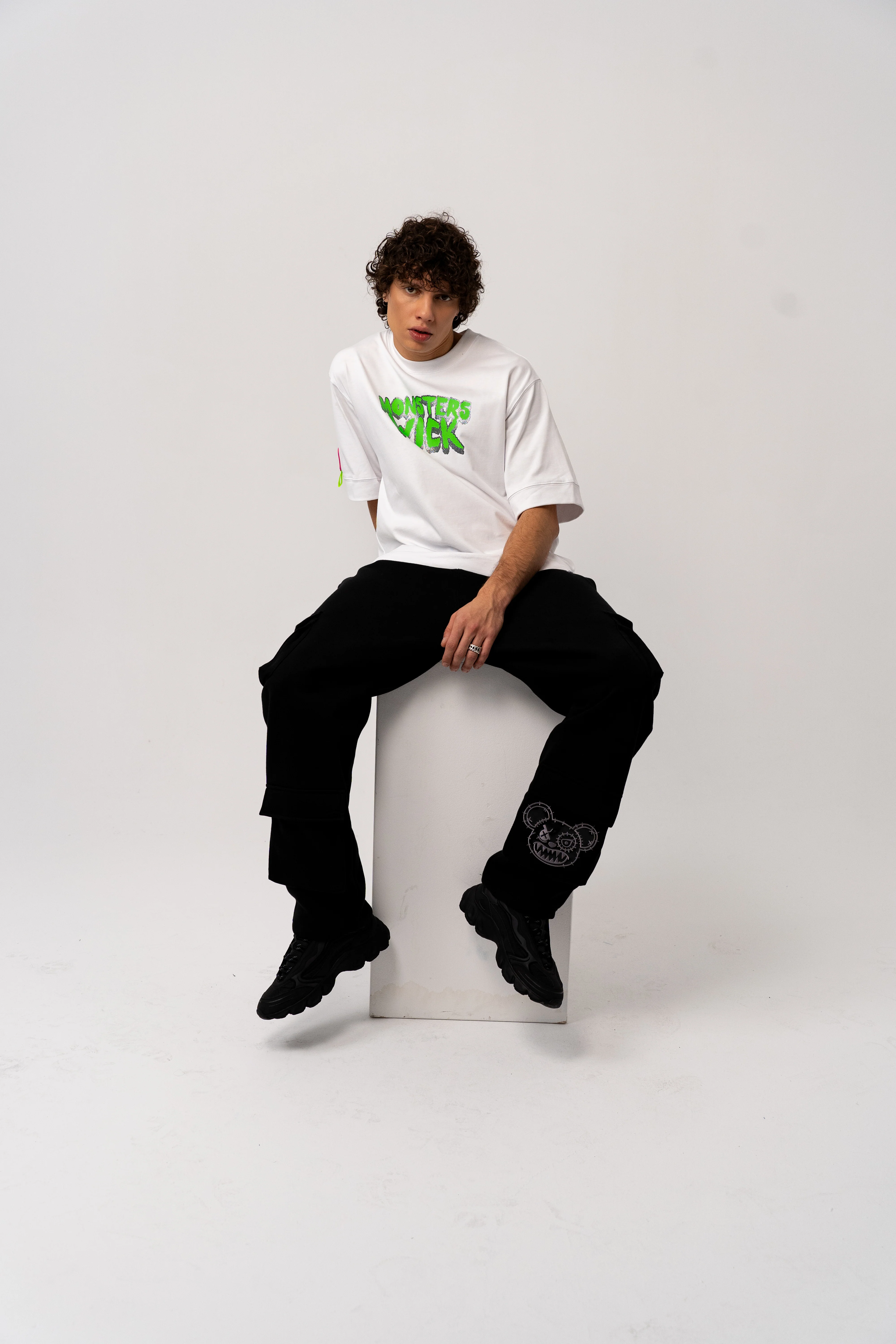 BLACK ICE CARGO SWEATPANTS