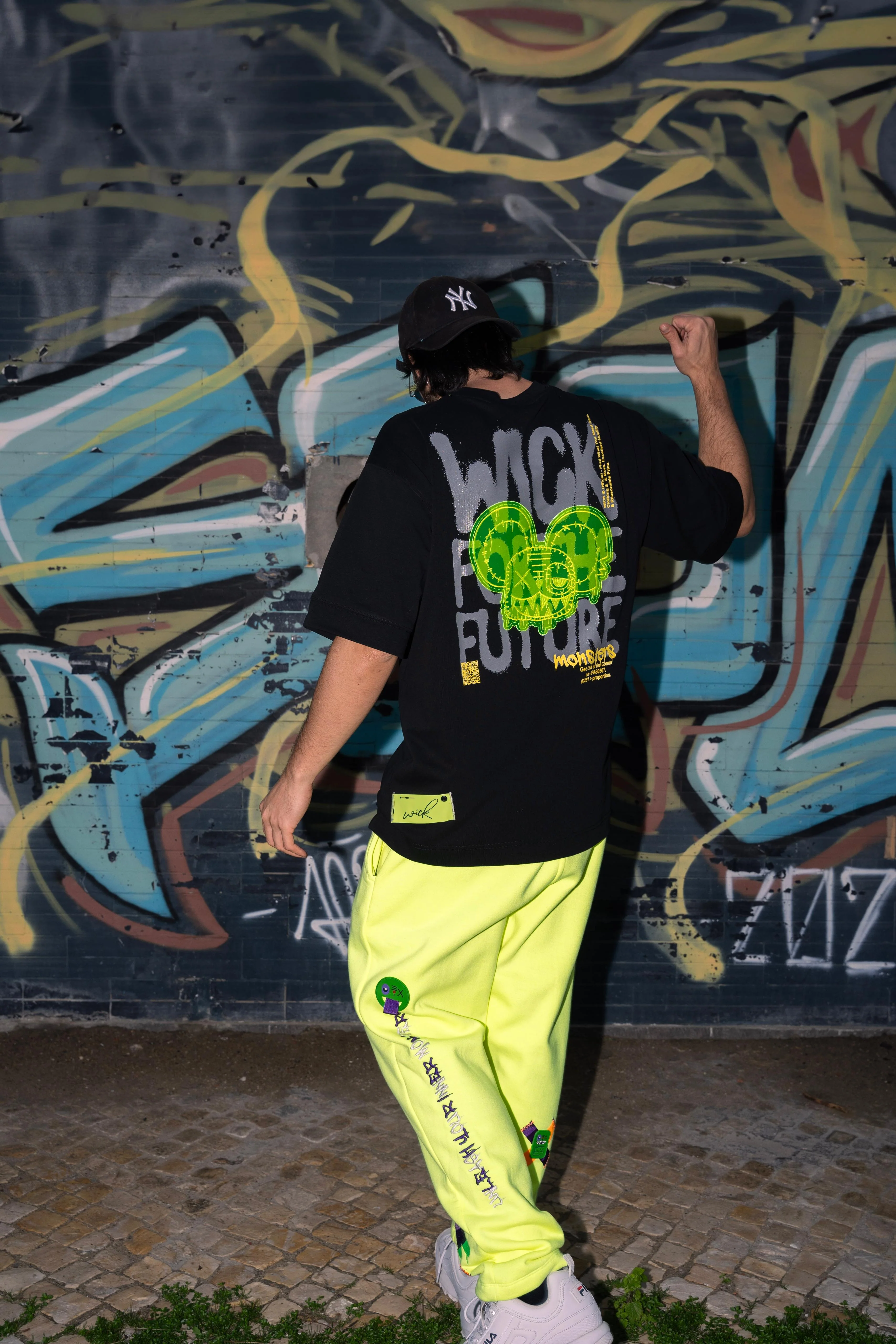 FUTURE OVERSIZED T-SHIRT!