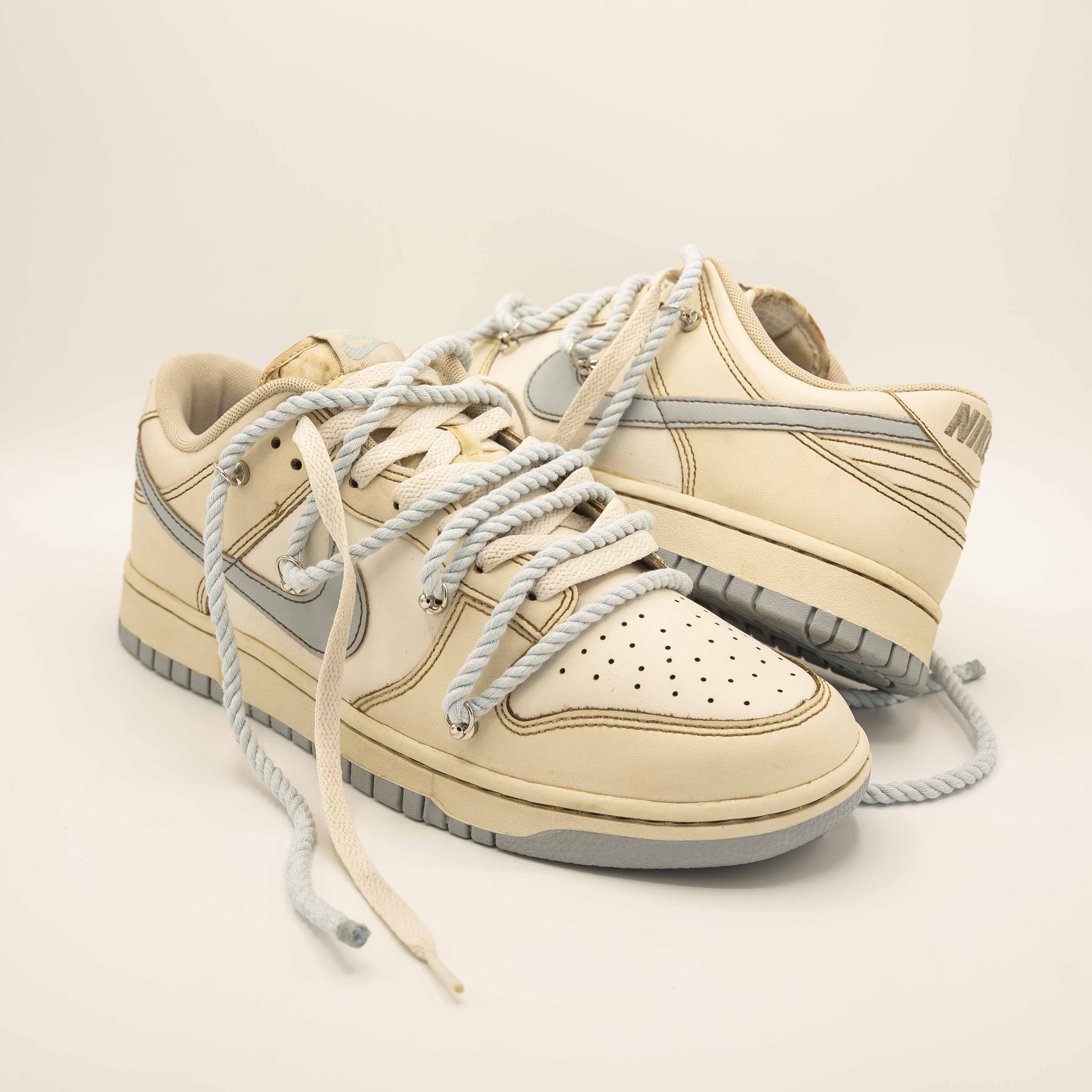 DUNK LOW OVERLACES SUNRISE