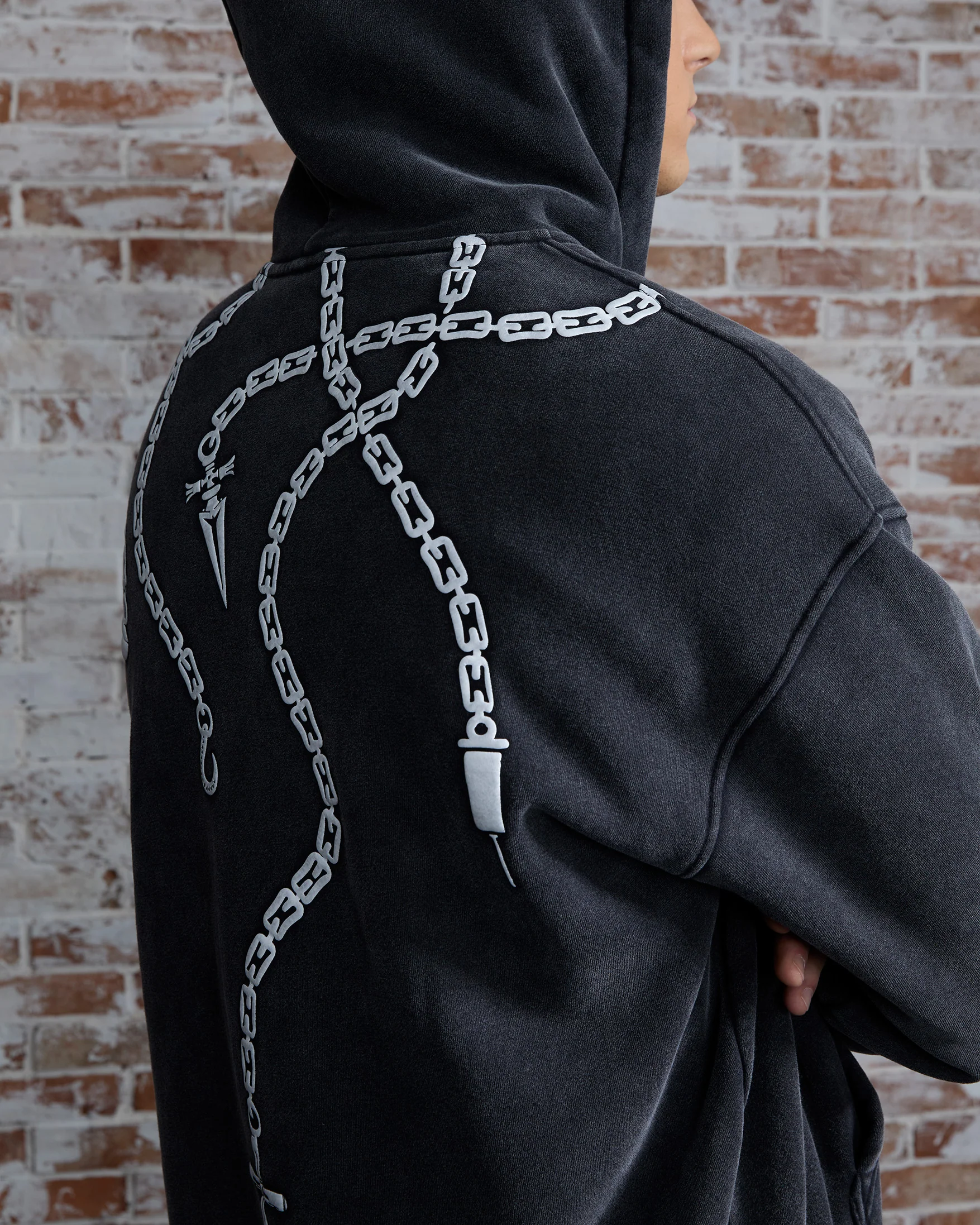 CHAINS ZIP-UPS