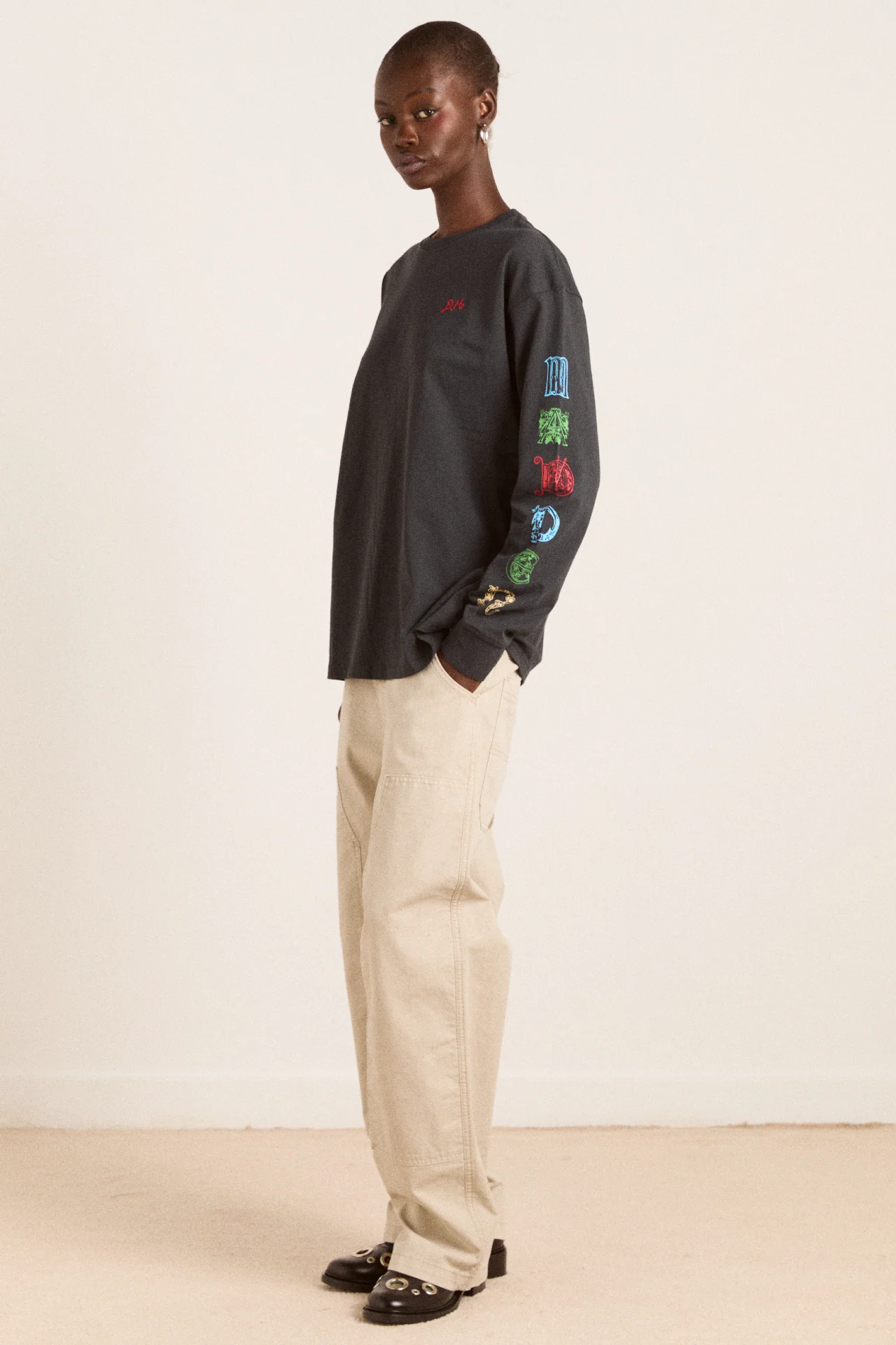 winter solstice long sleeve tee- charcoal