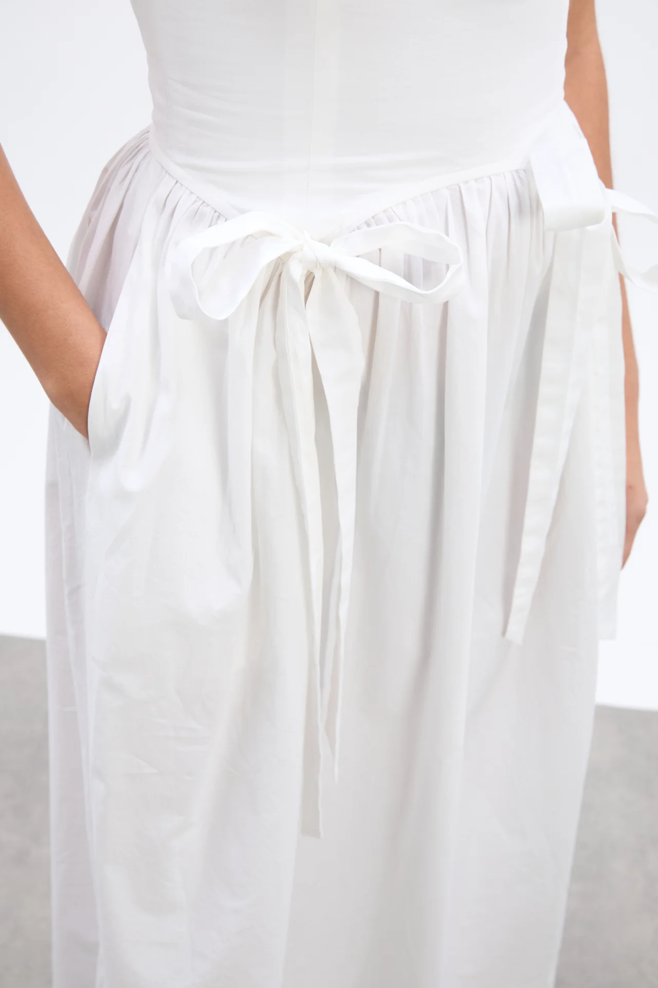 penelope apron dress - white