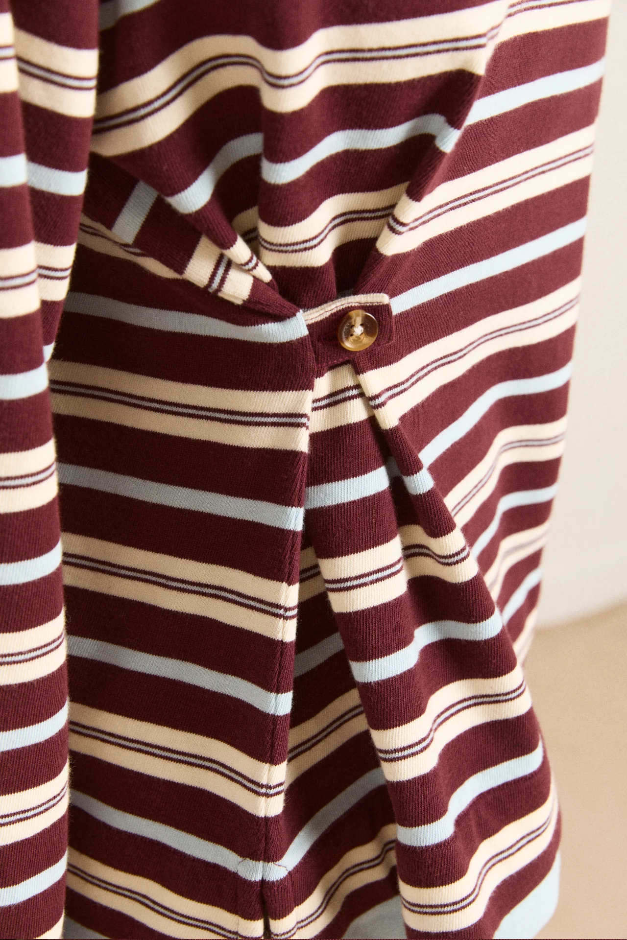 noah cinch layered rugby - choc stripe