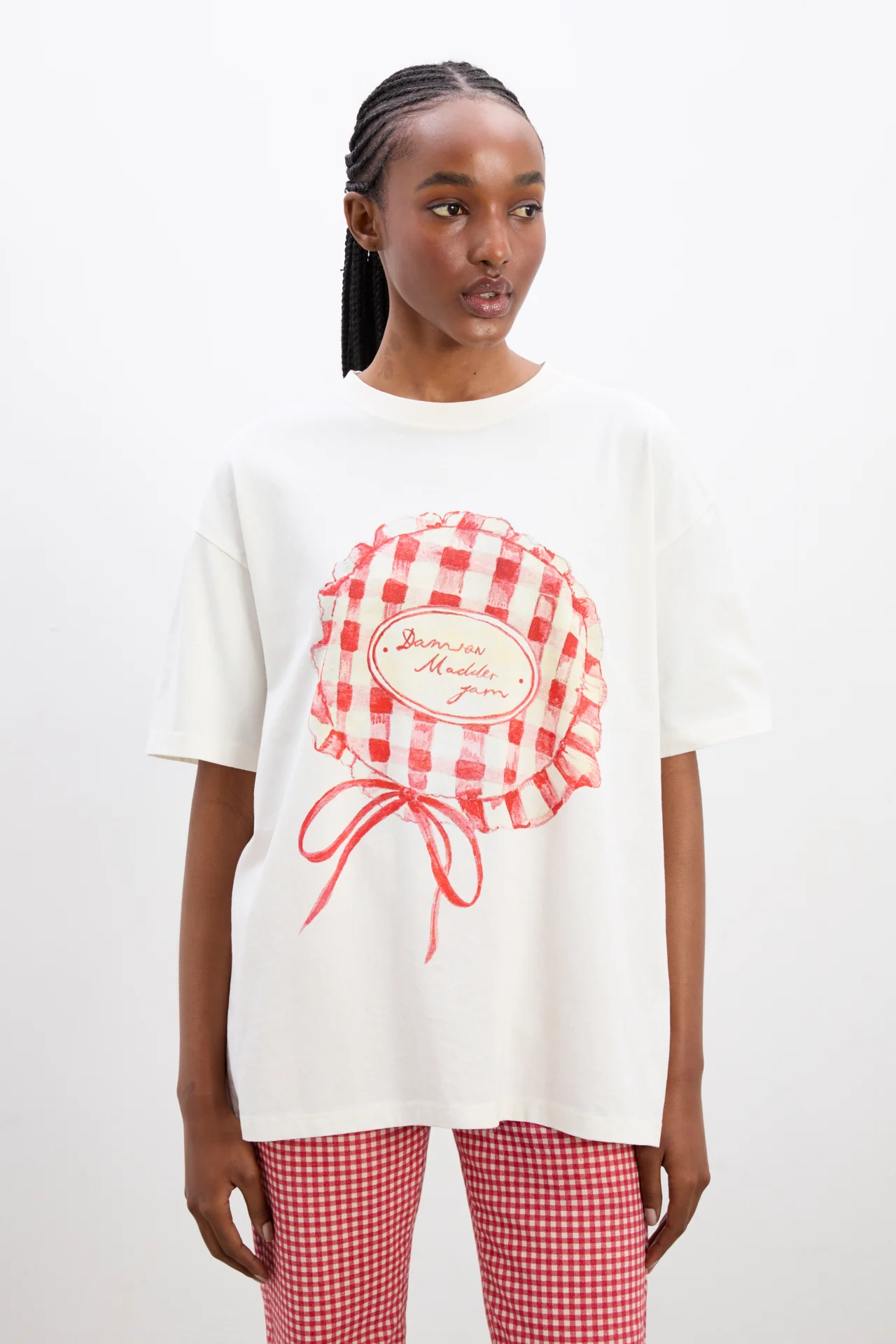 berry jam boyfriend tee - ecru