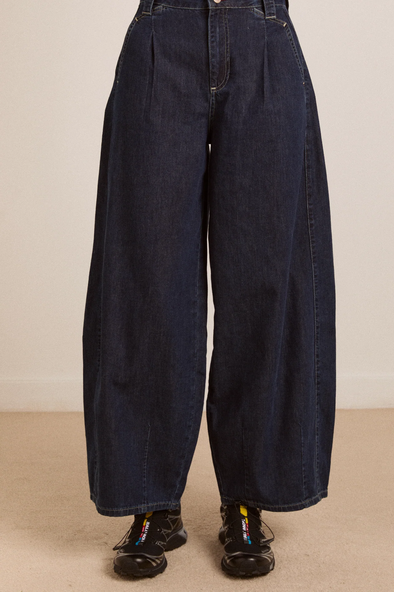 erika jean with bag- neptune wash